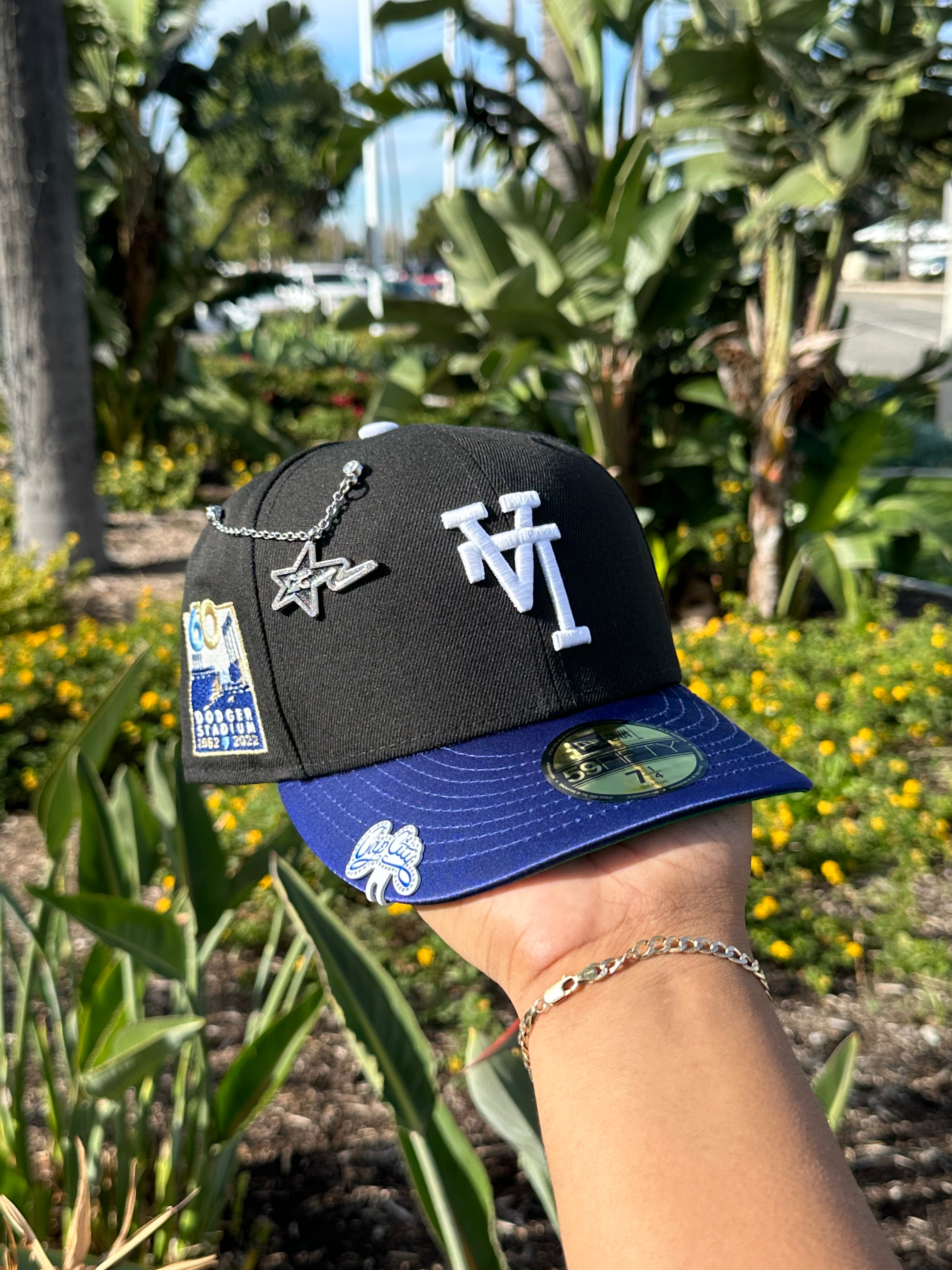 NEW ERA EXCLUSIVE 59FIFTY BLACK/BLUE SATIN UPSIDE DOWN LOS ANGELES DOD