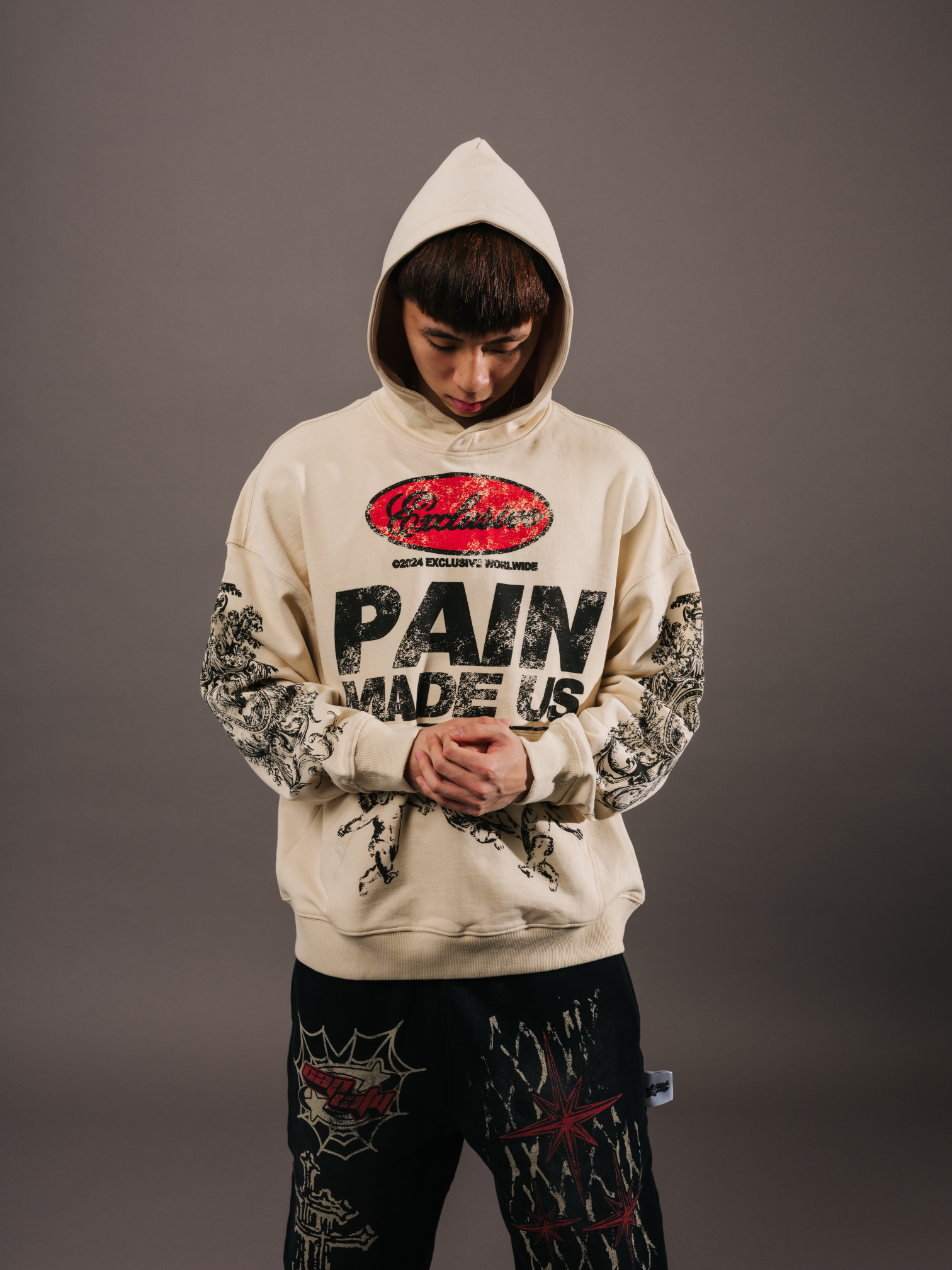 EXCLUSIVE CLUB CREAM PAIN MADE US HOODIE