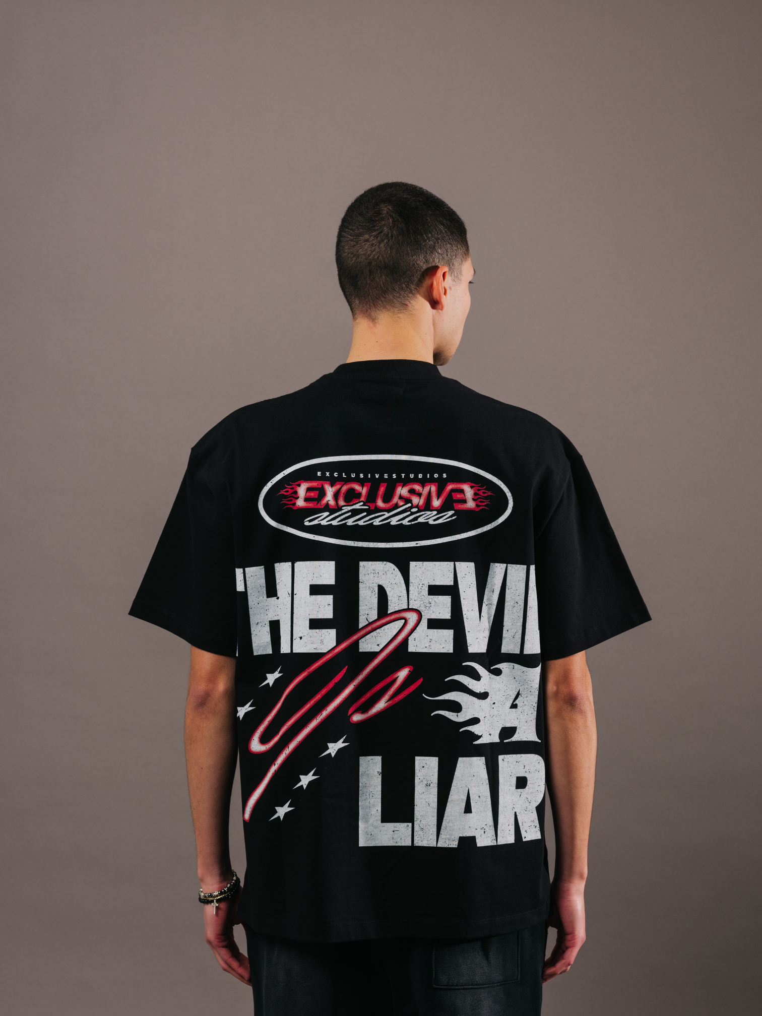 EXCLUSIVE CLUB BLACK THE DEVIL IS A LIAR SHORT SLEEVE TEE