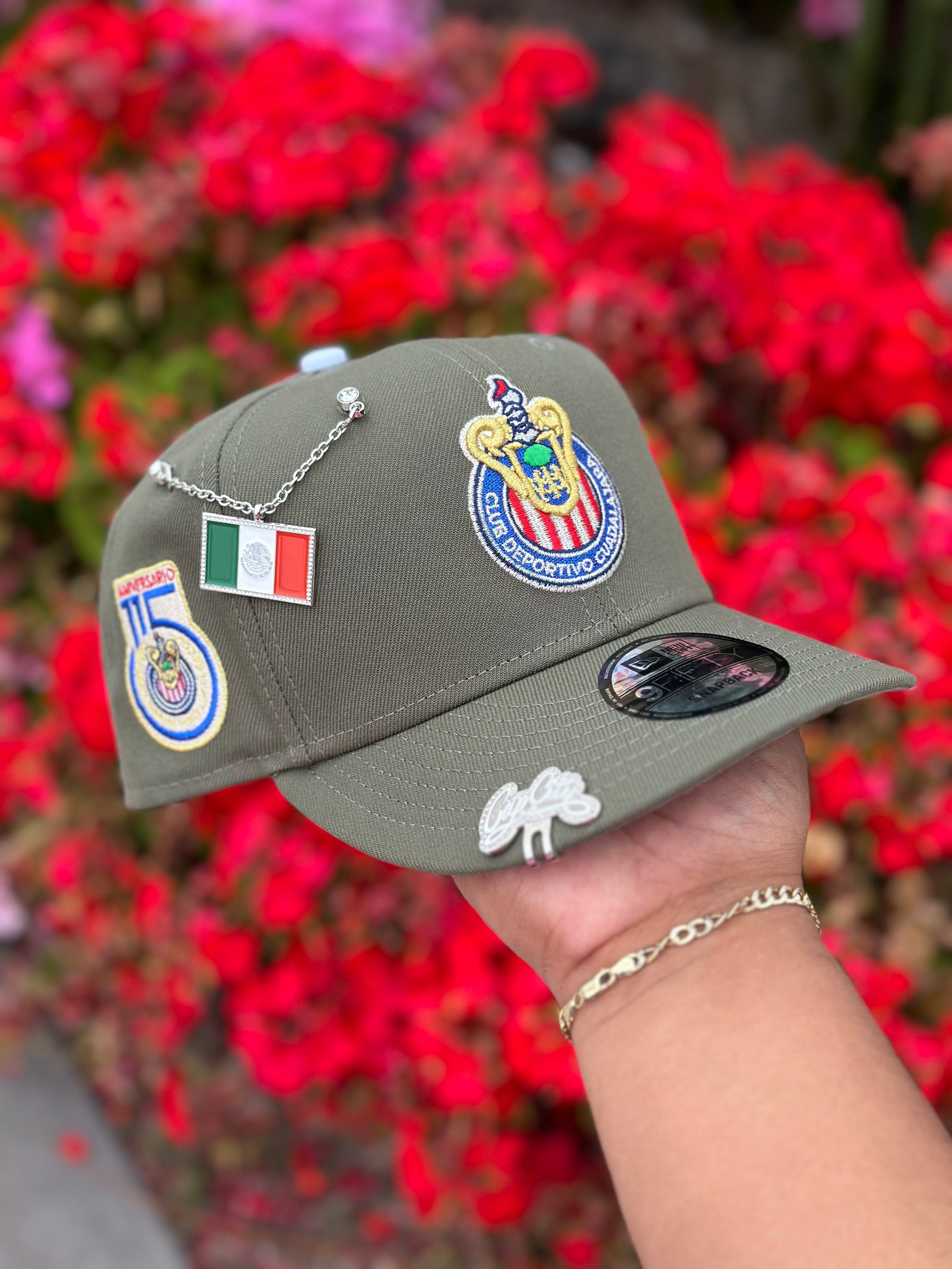 NEW ERA EXCLUSIVE 9FIFTY OLIVE GREEN "CHIVAS DE GUADALAJARA" SNAPBACK W/ 115TH ANNIVERSARY SIDE PATCH