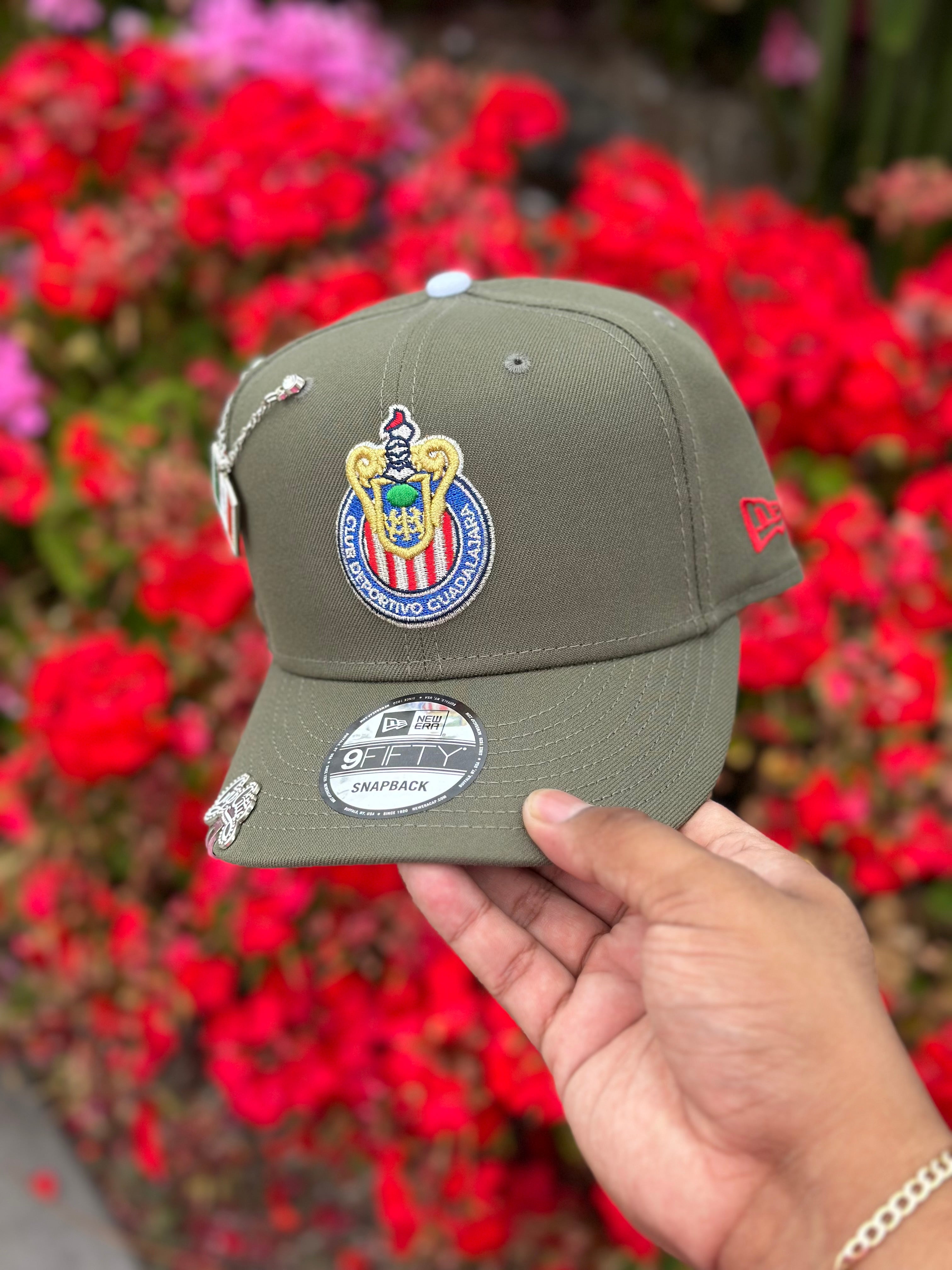 NEW ERA EXCLUSIVE 9FIFTY OLIVE GREEN "CHIVAS DE GUADALAJARA" SNAPBACK W/ 115TH ANNIVERSARY SIDE PATCH