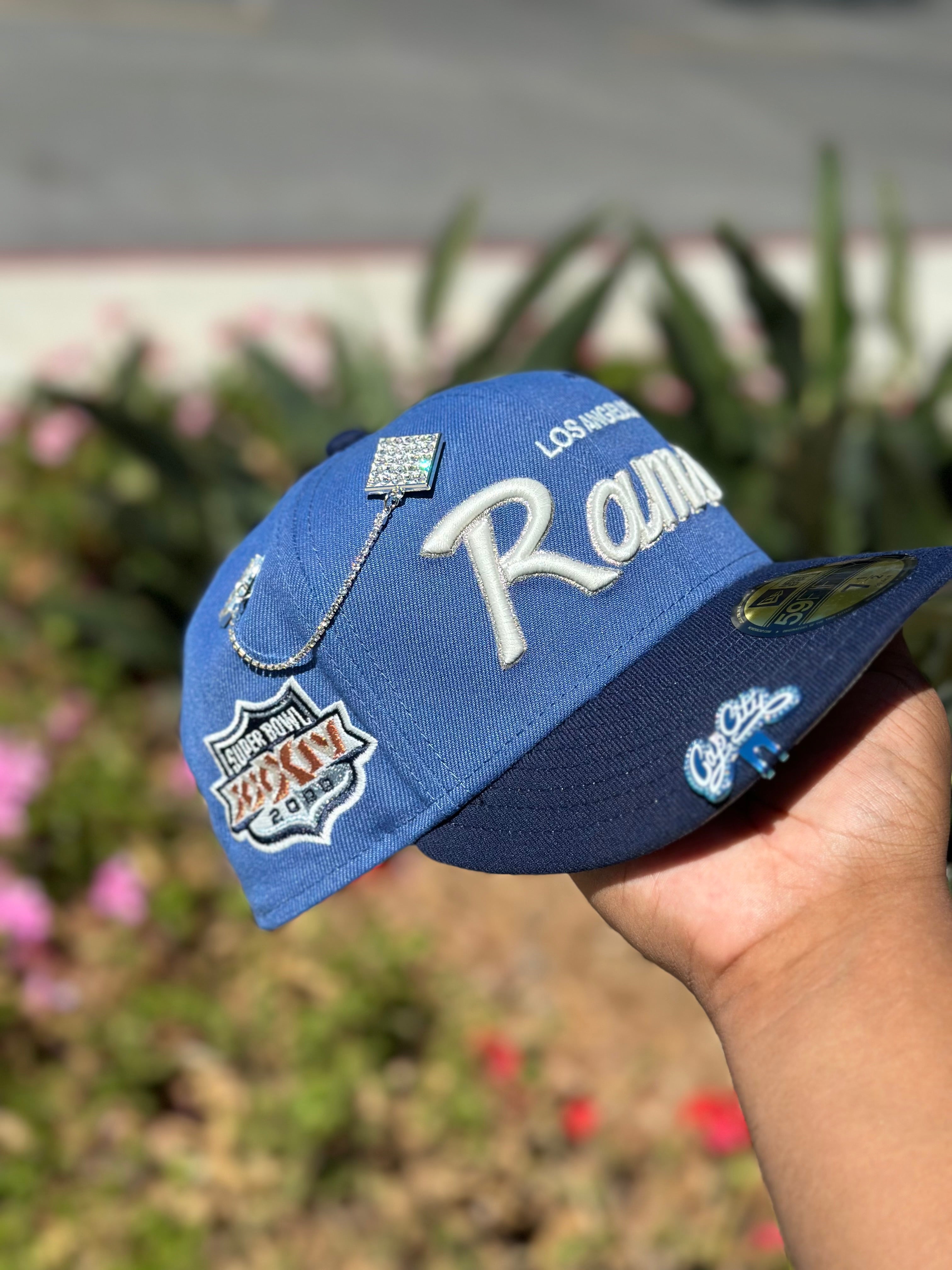 NEW ERA EXCLUSIVE 59FIFTY BLUE/NAVY LOS ANGELES RAMS SCRIPT W/ 2000 SUPERBOWL SIDE PATCH