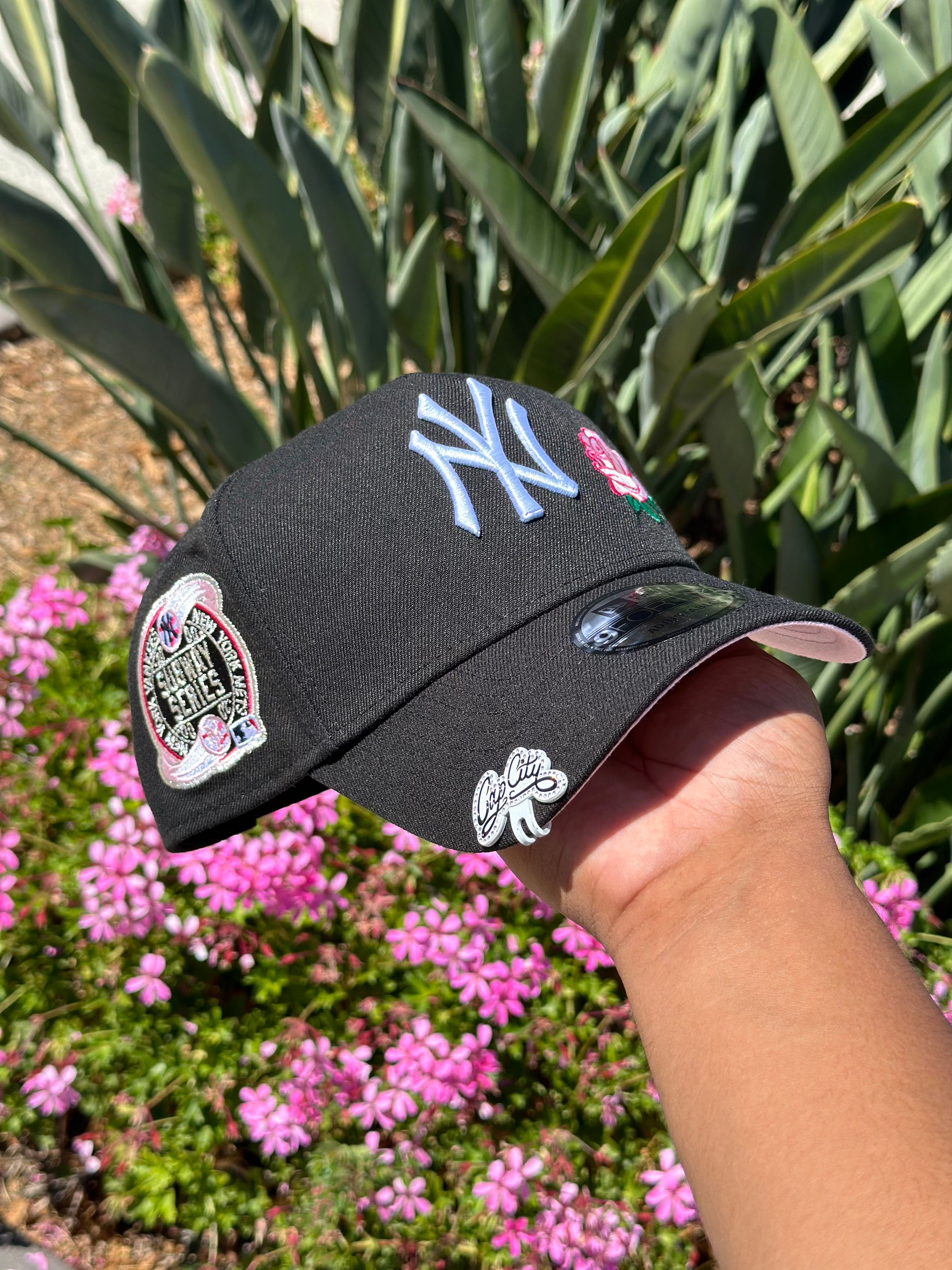 NEW ERA EXCLUSIVE 9FORTY A-FRAME BLACK NEW YORK YANKEES W/ PINK ROSE + 2000 SUBWAY SERIES SIDE PATCH