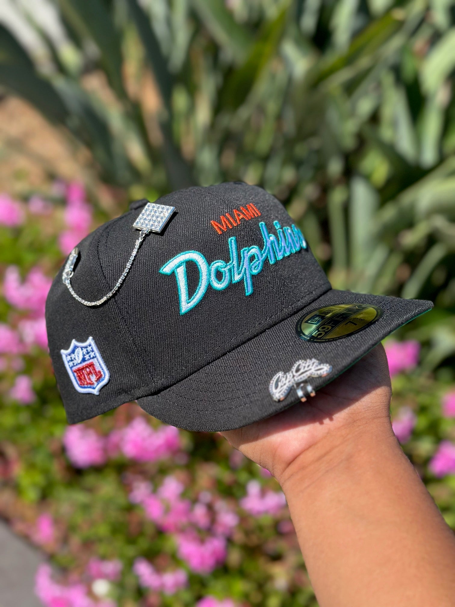 NEW ERA EXCLUSIVE 59FIFTY BLACK MIAMI DOLPHINS SCRIPT W/ NFL LOGO SIDE PATCH