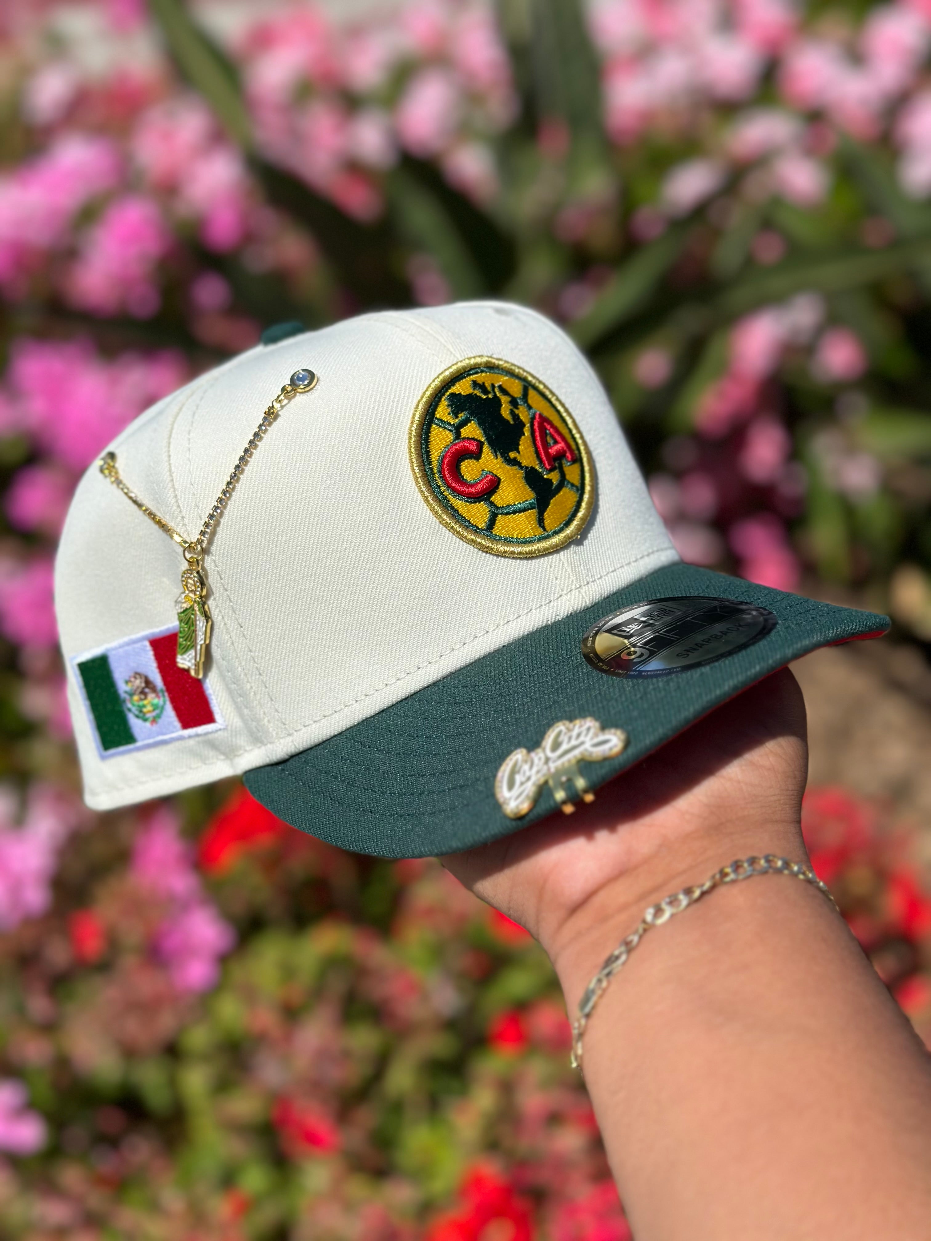 NEW ERA EXCLUSIVE 9FIFTY CHROME WHITE/GREEN "CLUB AMERICA" SNAPBACK W/MEXICO FLAG SIDE PATCH