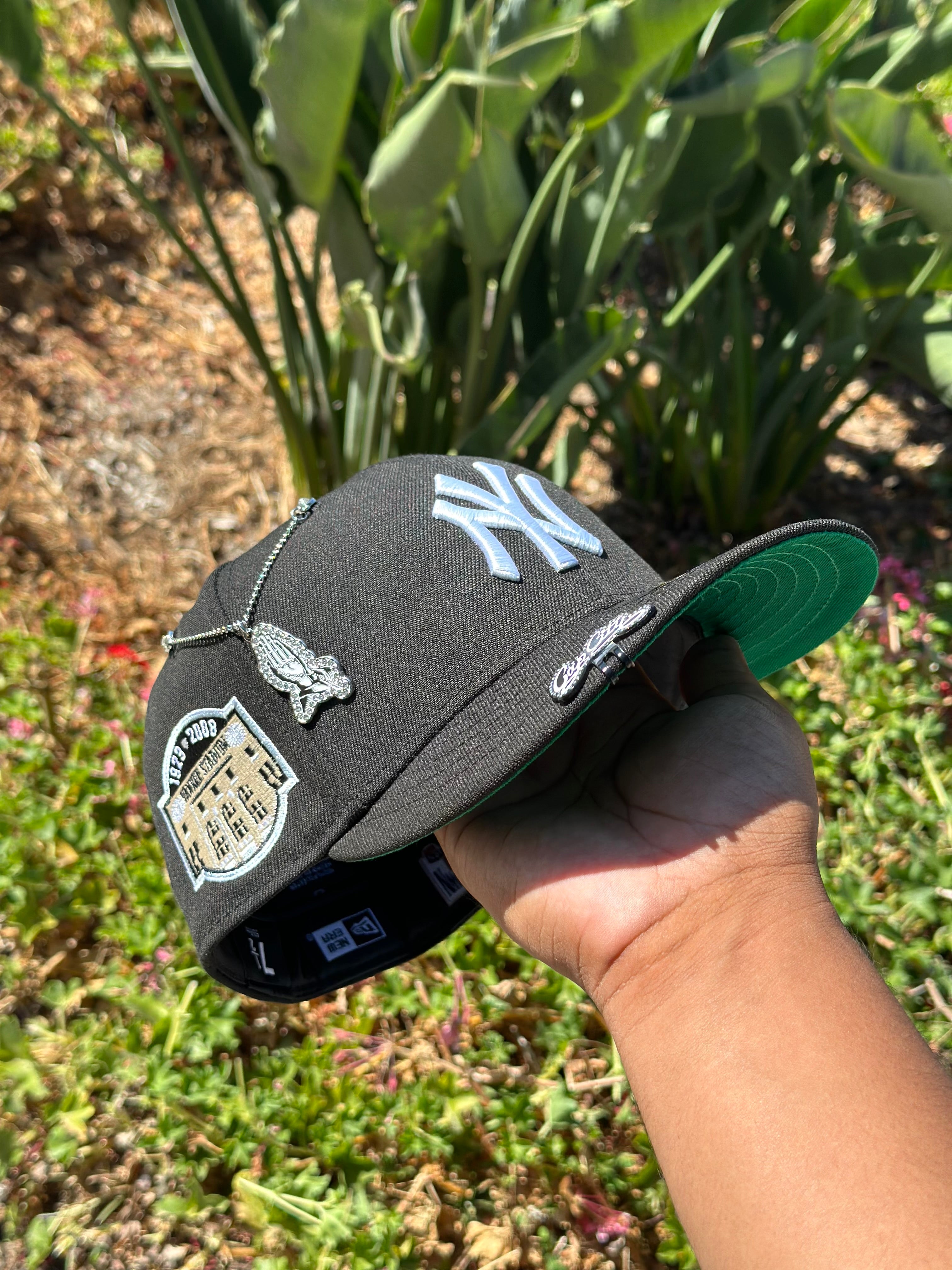 NEW ERA EXCLUSIVE 59FIFTY BLACK NEW YORK YANKEES W/ YANKEE STADIUM SIDE PATCH