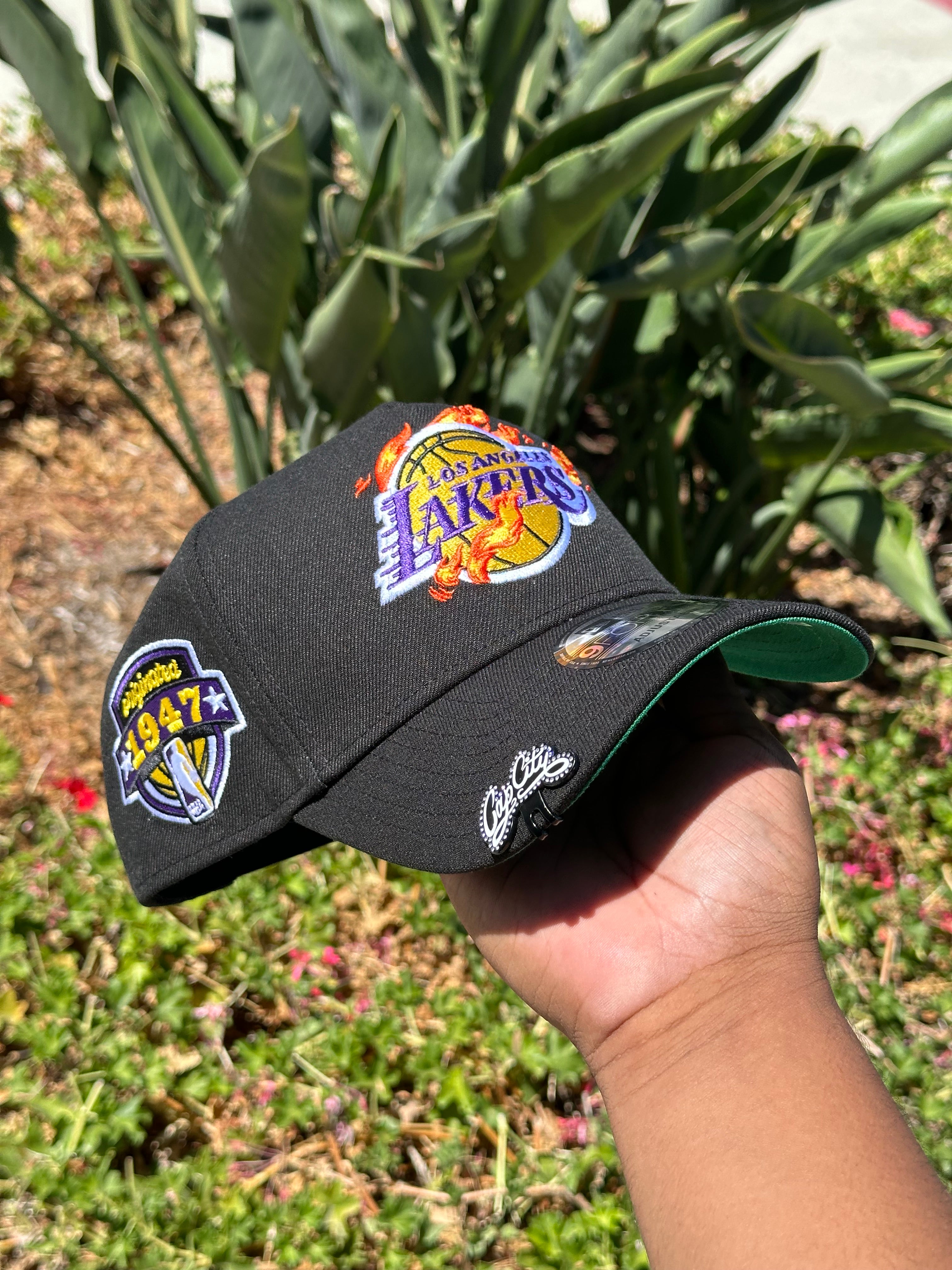 NEW ERA EXCLUSIVE 9FORTY A-FRAME BLACK LOS ANGELES LAKERS FLAME LOGO W/ "SINCE 1947" SIDE PATCH