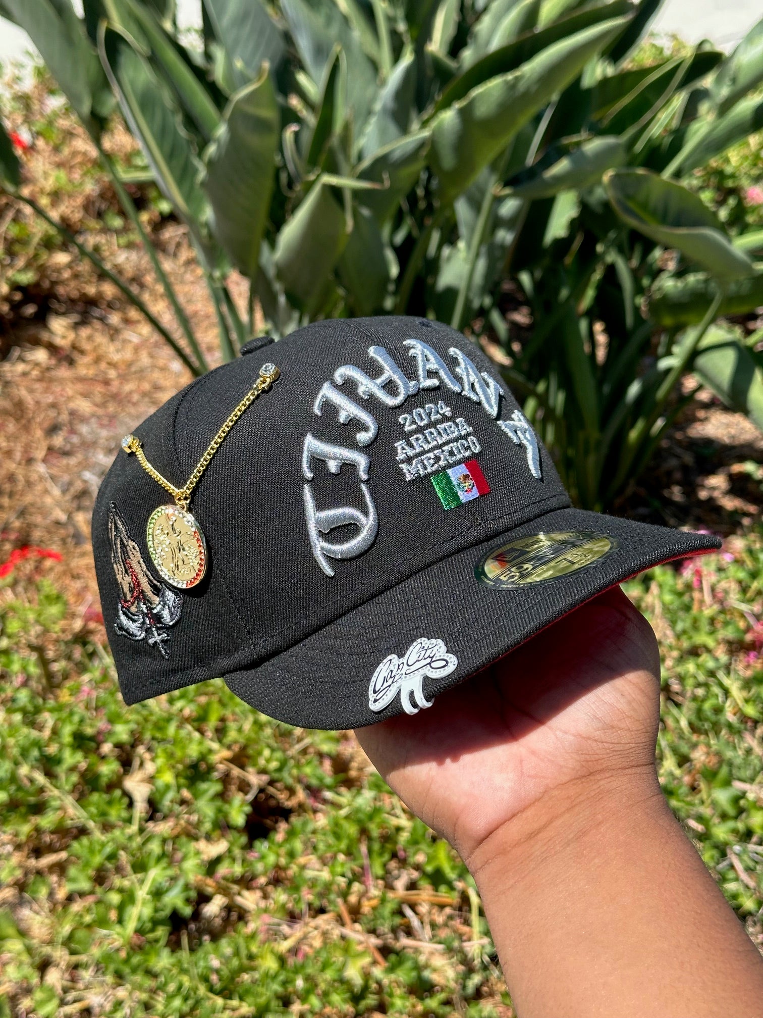 NEW ERA EXCLUSIVE 59FIFTY NEGRO/ROJO TOROS DE TIJUANA 2TONE 