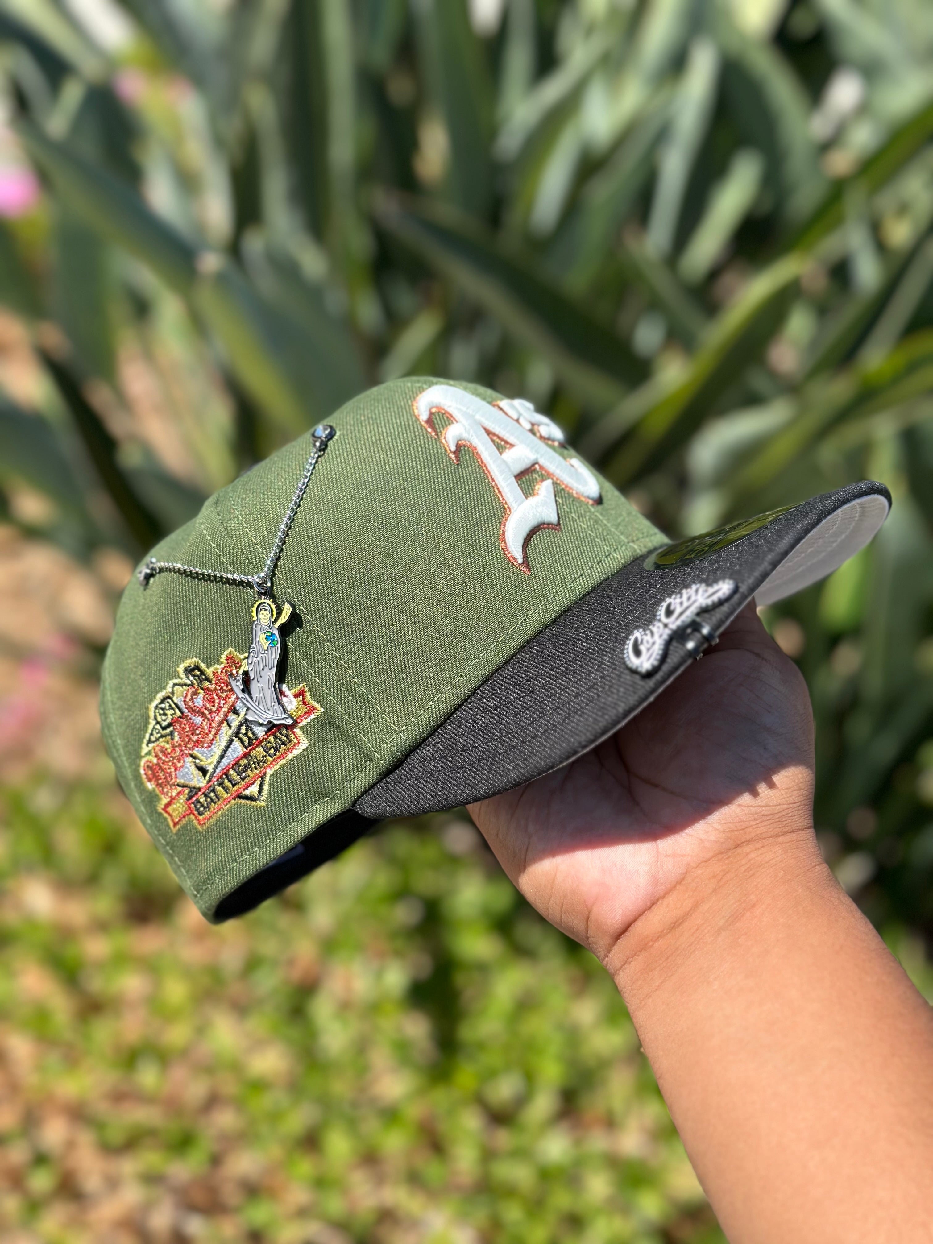 NEW ERA EXCLUSIVE 59FIFTY OLIVE GREEN/BLACK OAKLAND ATHLETICS W/ "BATTLE OF THE BAY" SIDE PATCH