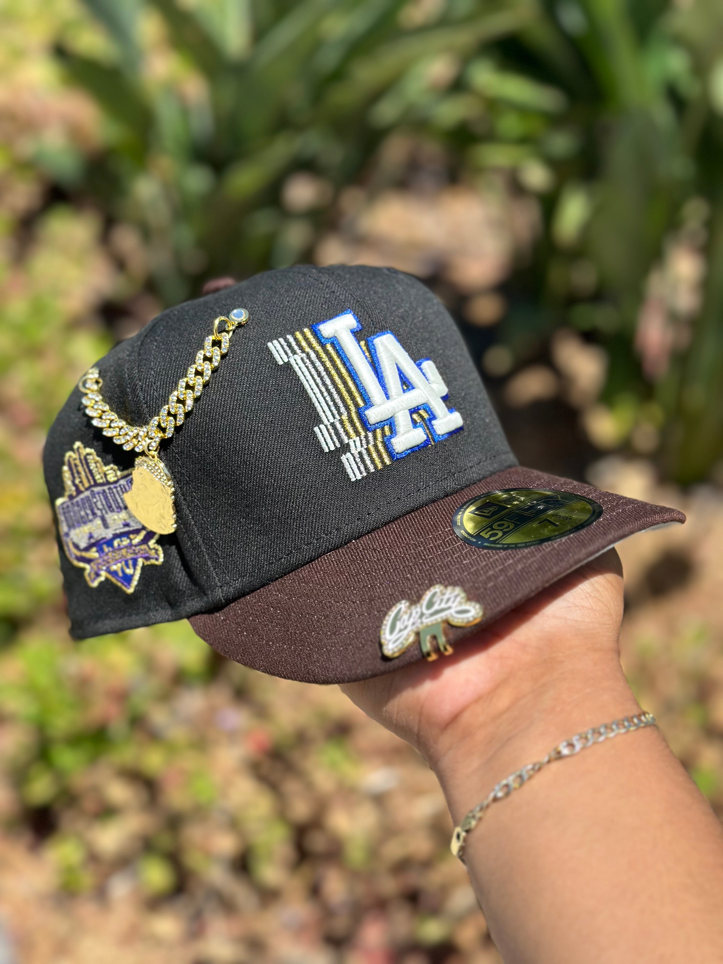 NEW ERA 59FIFTY BLACK/BROWN LOS ANGELES DODGERS W/ 40TH ANNIVERSARY PATCH