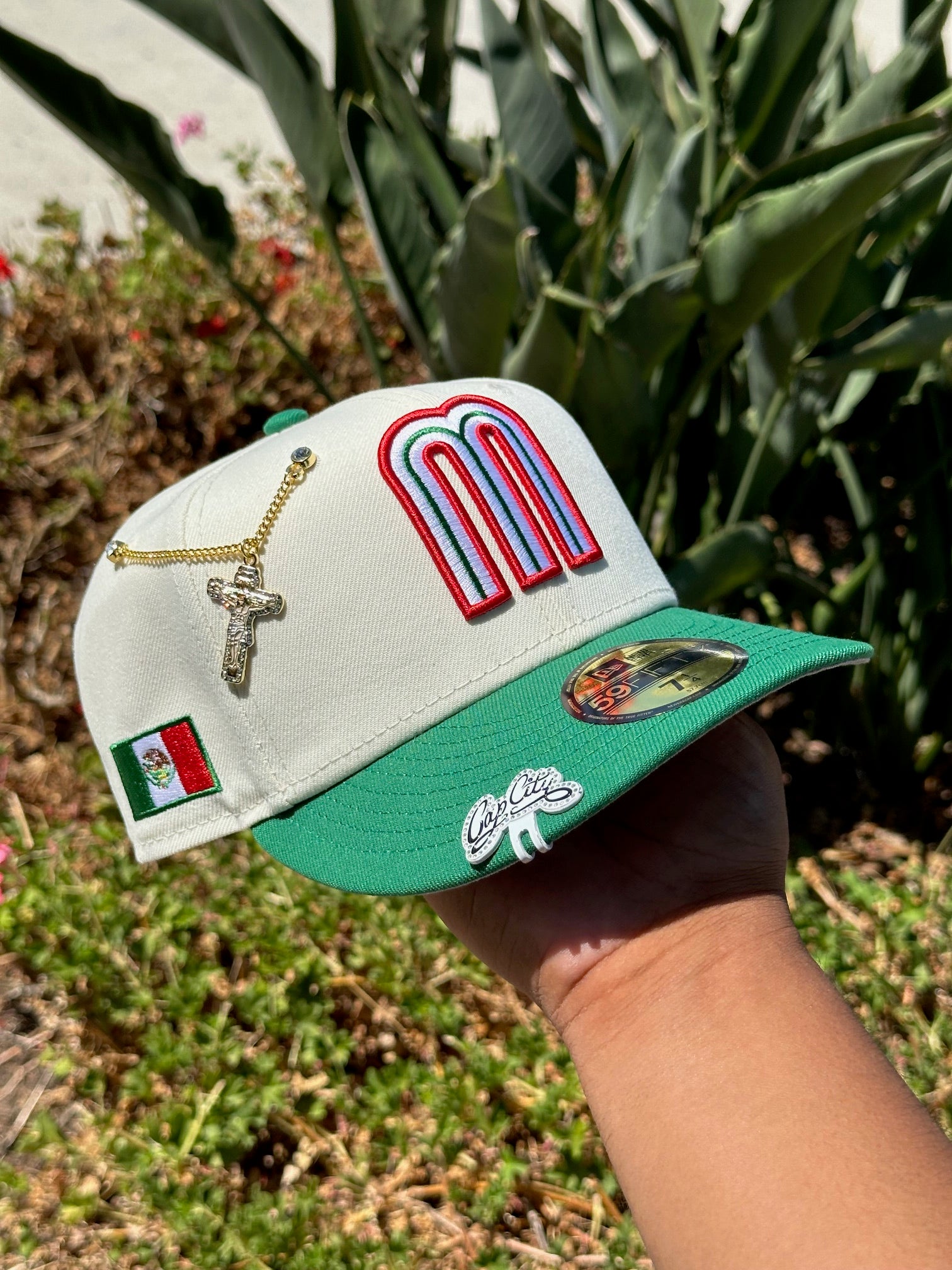 NEW ERA EXCLUSIVE 59FIFTY CHROME WHITE/GREEN MEXICO W/ MEXICO FLAG SIDEPATCH