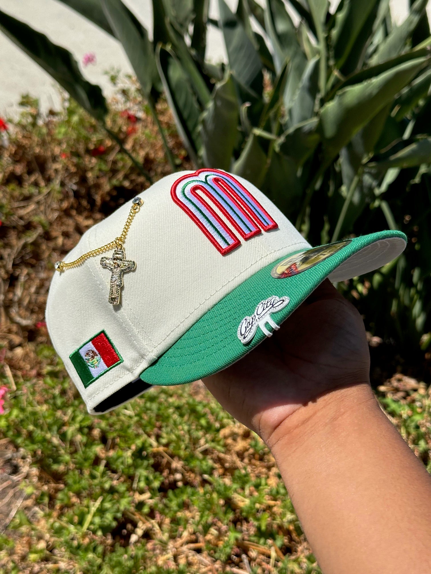 NEW ERA EXCLUSIVE 59FIFTY CHROME WHITE/GREEN MEXICO W/ MEXICO FLAG SIDEPATCH