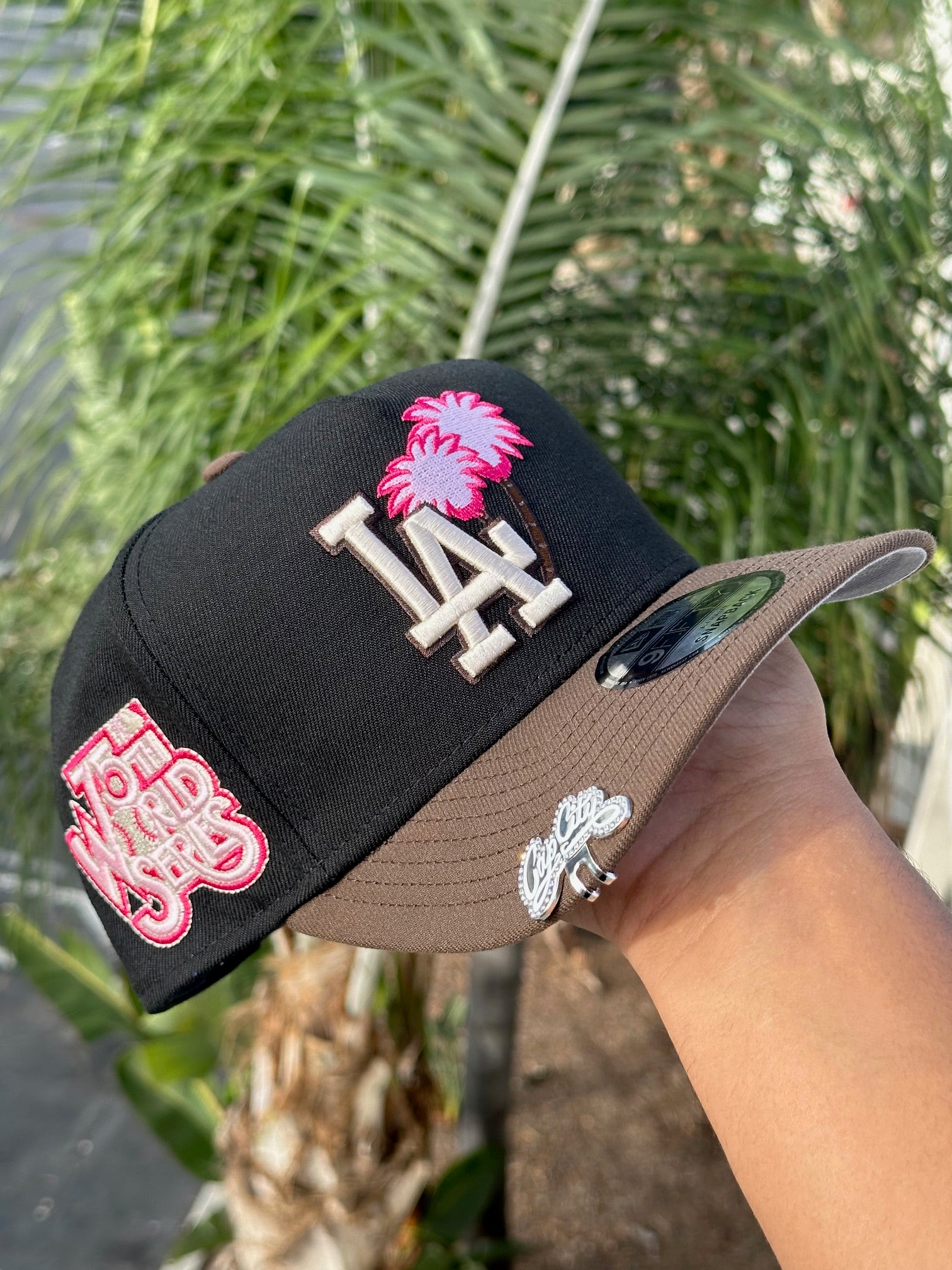 NEW ERA EXCLUSIVE 9FIFTY A-FRAME BLACK/BROWN LOS ANGELES DODGERS SNAPBACK W/ PALM TREES + 75TH WORLD SERIES SIDE PATCH