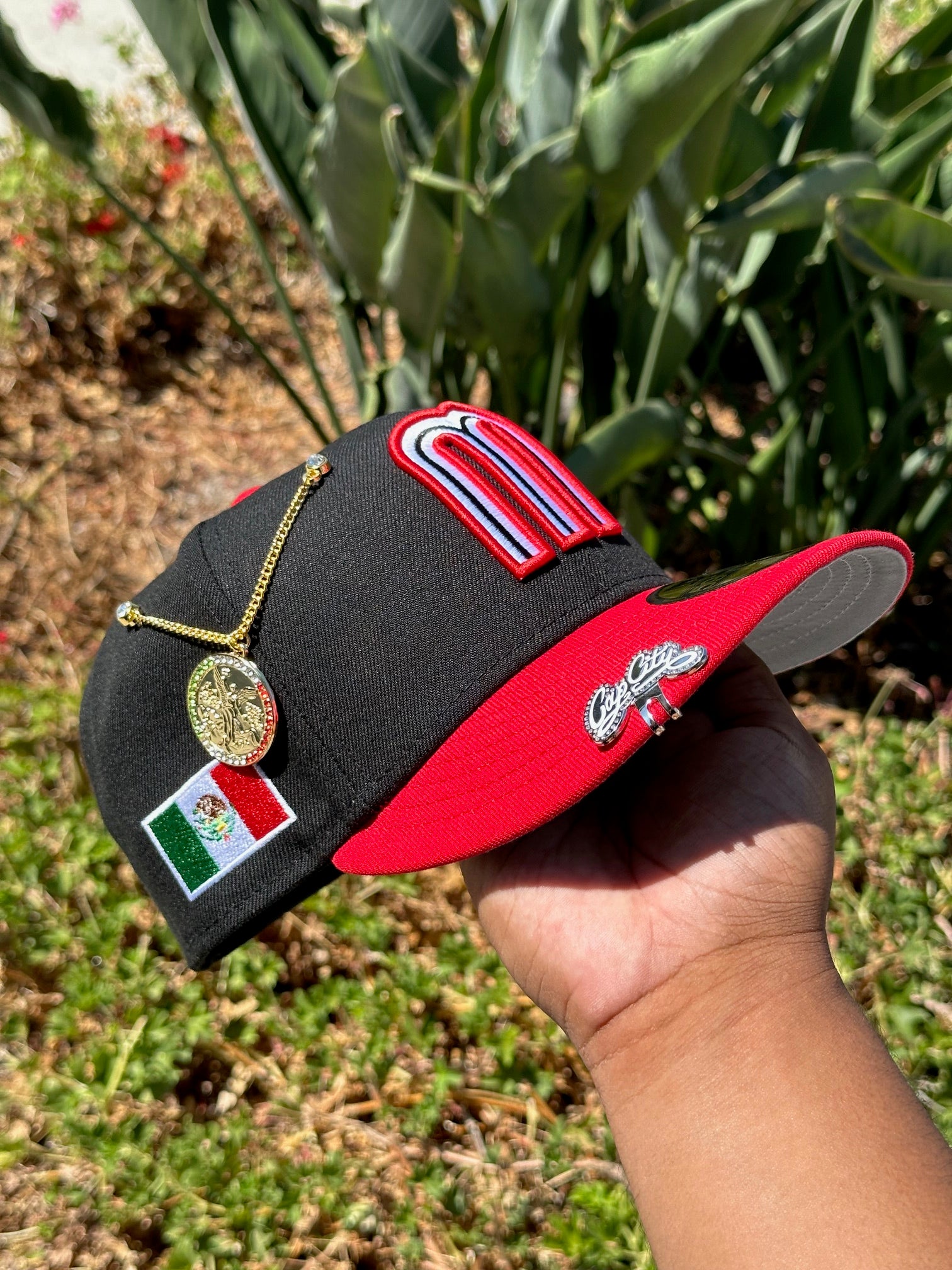 NEW ERA EXCLUSIVE 59FIFTY BLACK/RED MEXICO W/ MEXICO FLAG SIDEPATCH