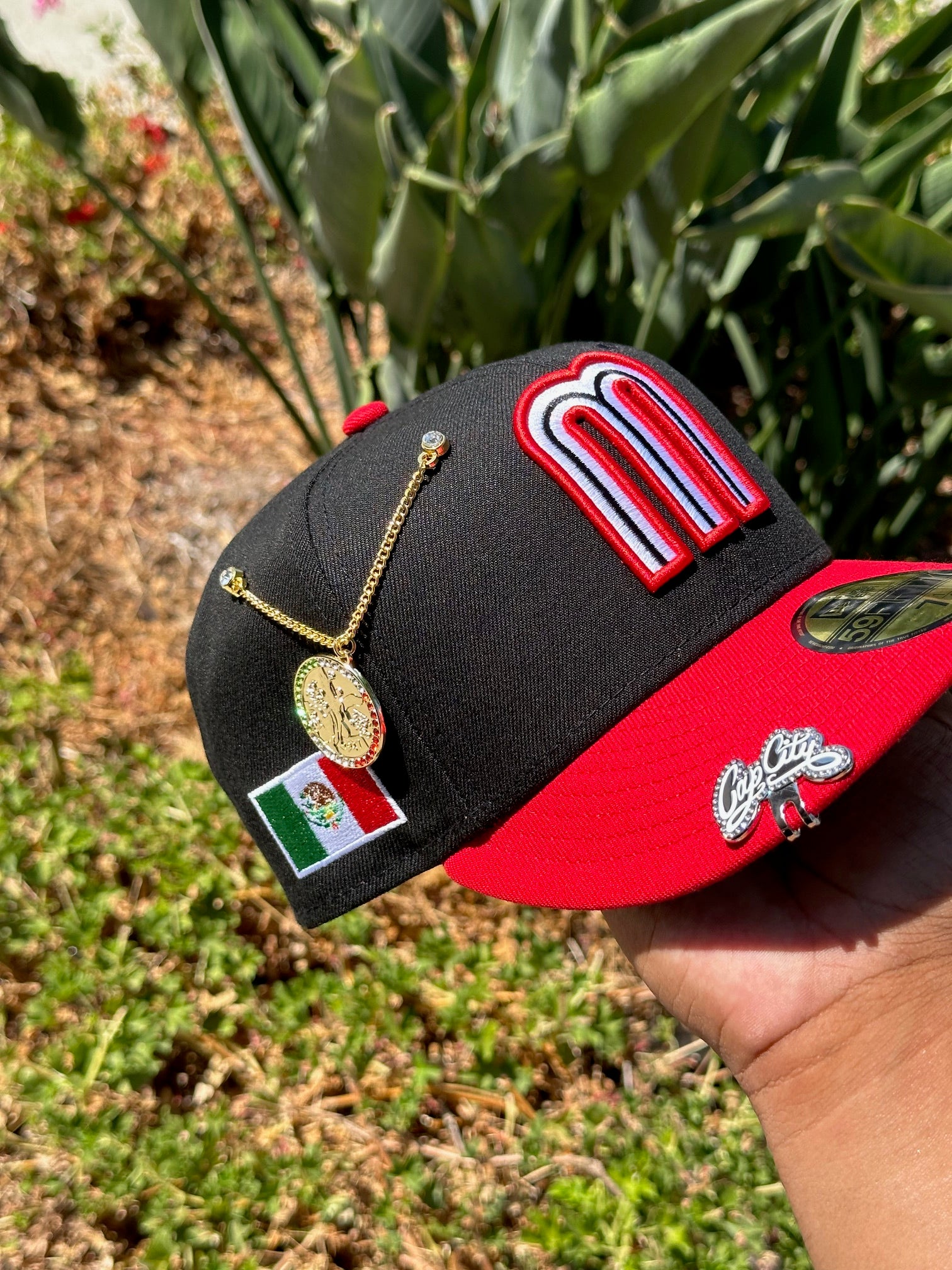 NEW ERA EXCLUSIVE 59FIFTY BLACK/RED MEXICO W/ MEXICO FLAG SIDEPATCH