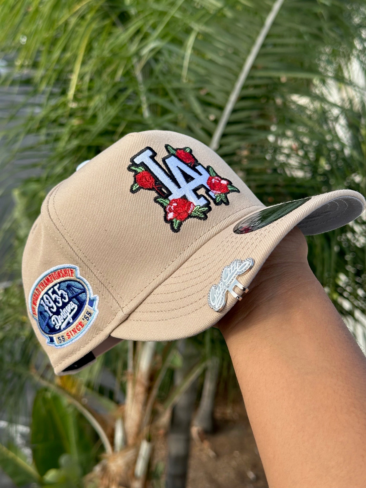 NEW ERA EXCLUSIVE 9FIFTY A-FRAME LIGHT KHAKI LOS ANGELES DODGERS SNAPBACK W/ ROSES + 1ST WORLD CHAMPIONSHIP SIDE PATCH