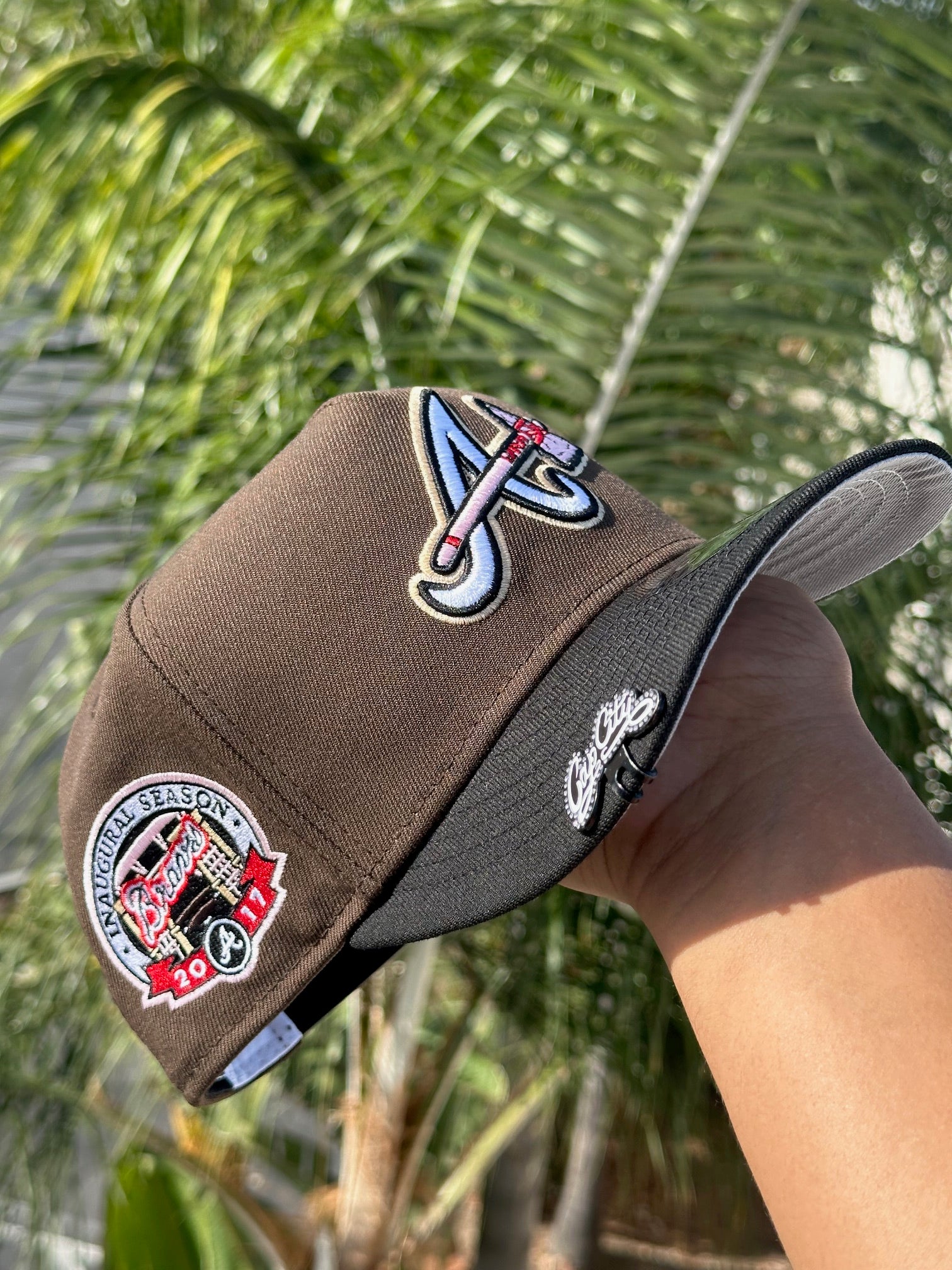 NEW ERA EXCLUSIVE 9FIFTY A-FRAME MOCHA/BLACK ATLANTA BRAVES SNAPBACK W/ 2017 INAUGURAL SEASON SIDE PATCH