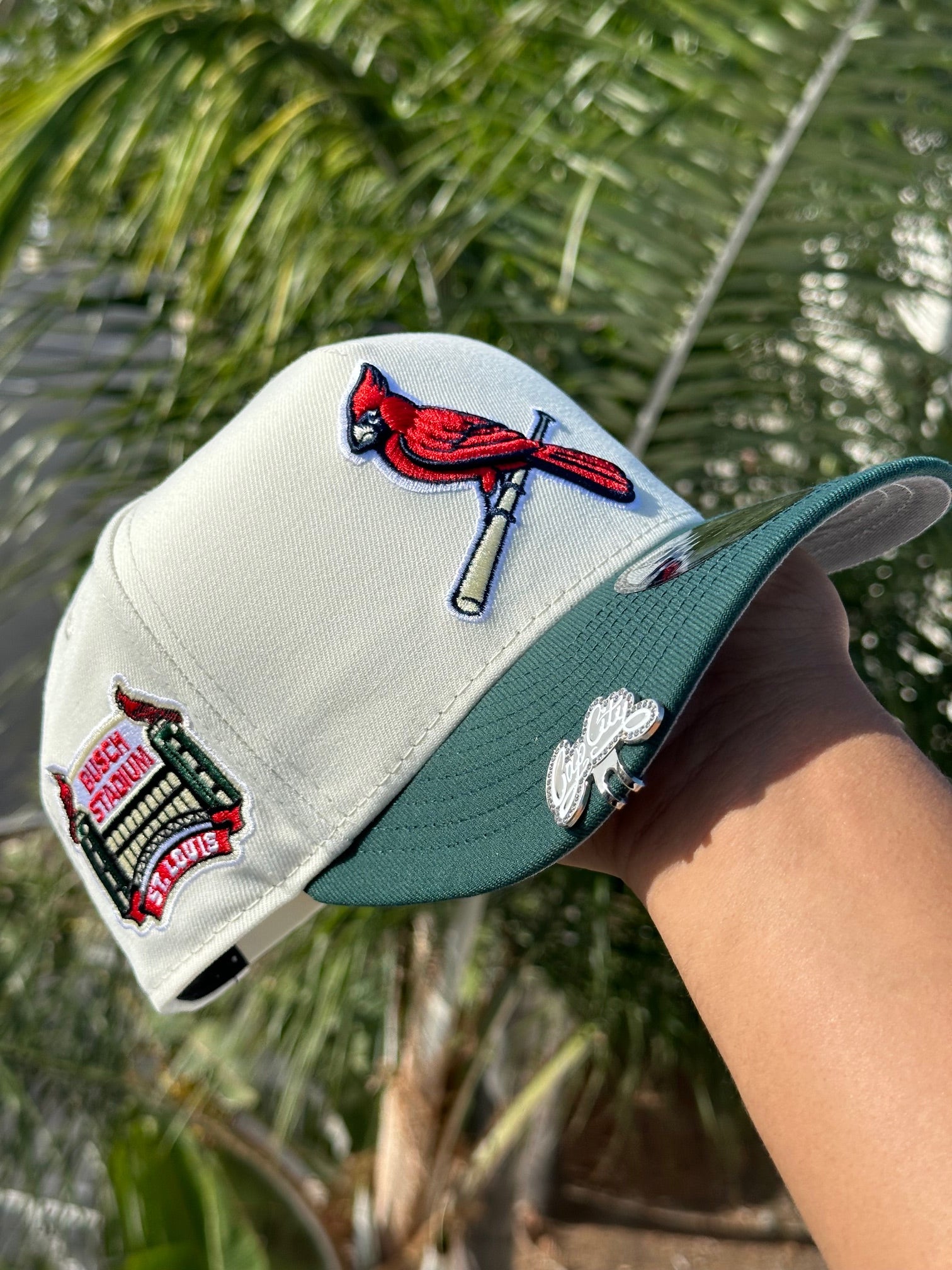 NEW ERA EXCLUSIVE 9FIFTY A-FRAME CHROME WHITE/FOREST GREEN ST LOUIS CARDINALS SNAPBACK W/ BUSCH STADIUM PATCH