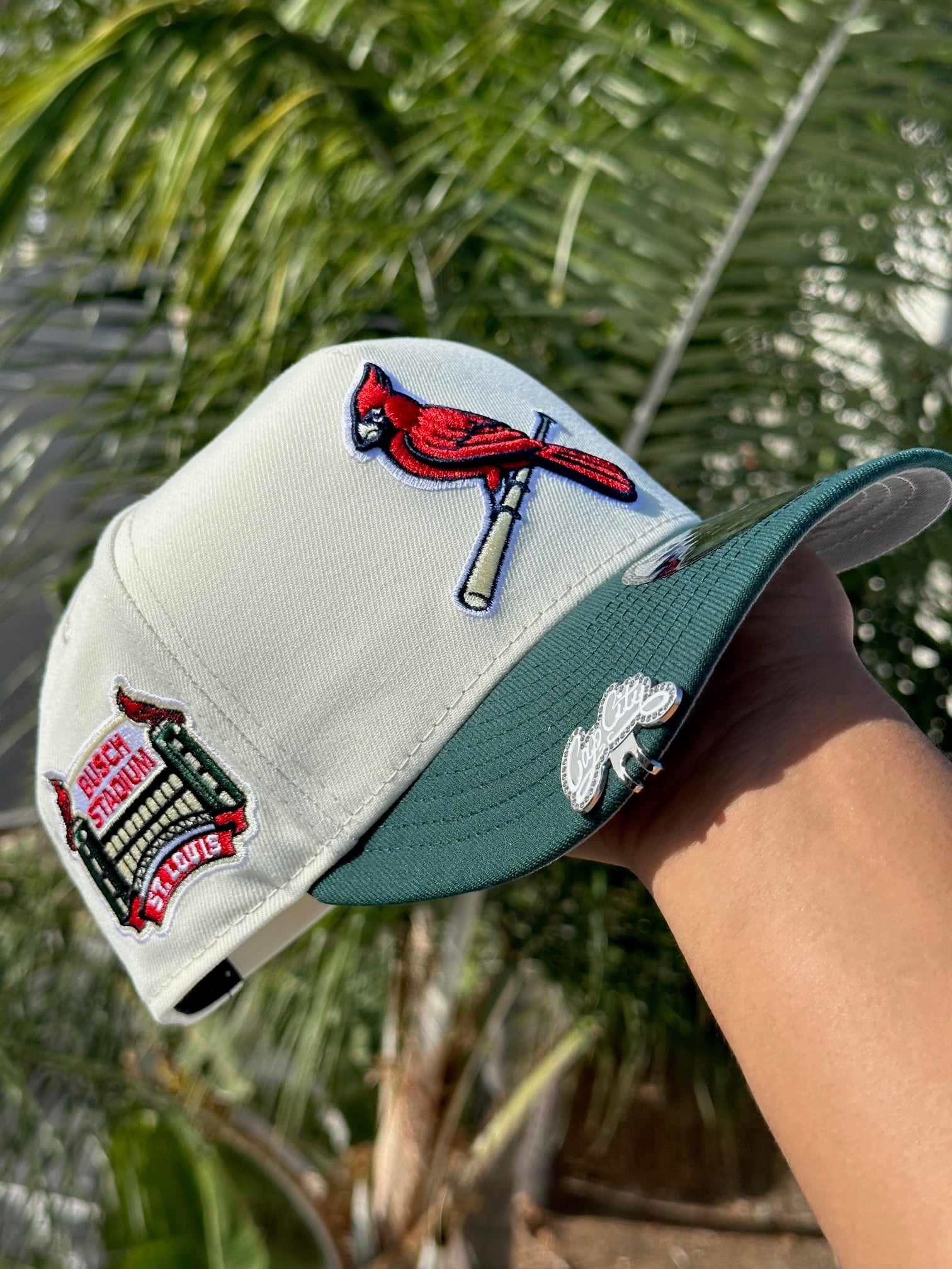 NEW ERA EXCLUSIVE 9FIFTY A-FRAME CHROME WHITE/FOREST GREEN ST LOUIS CARDINALS SNAPBACK W/ BUSCH STADIUM PATCH