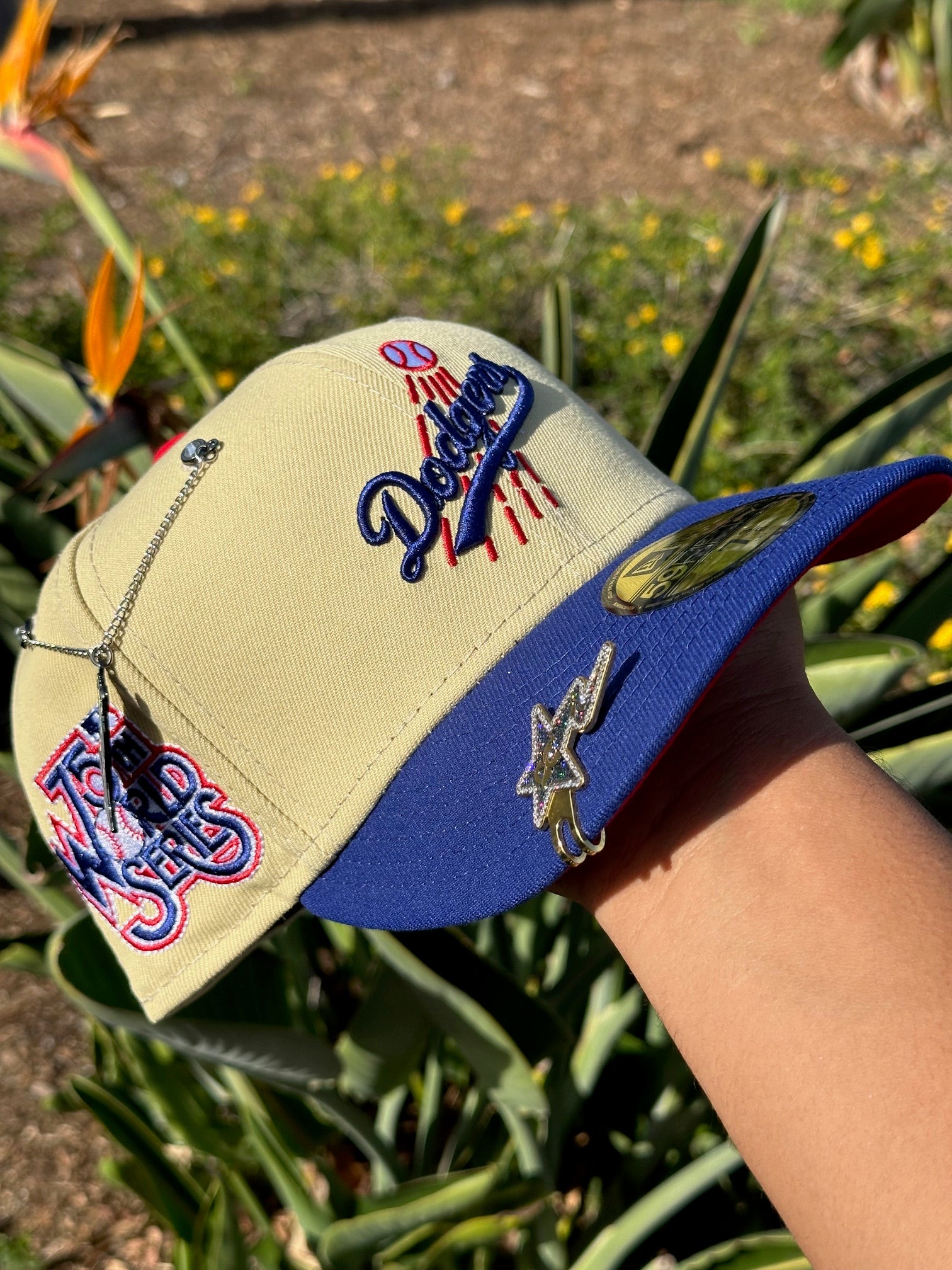 NEW ERA EXCLUSIVE 59FIFTY VEGAS GOLD/BLUE LOS ANGELES DODGERS SCRIPT W/ 75TH WORLD SERIES SIDE PATCH