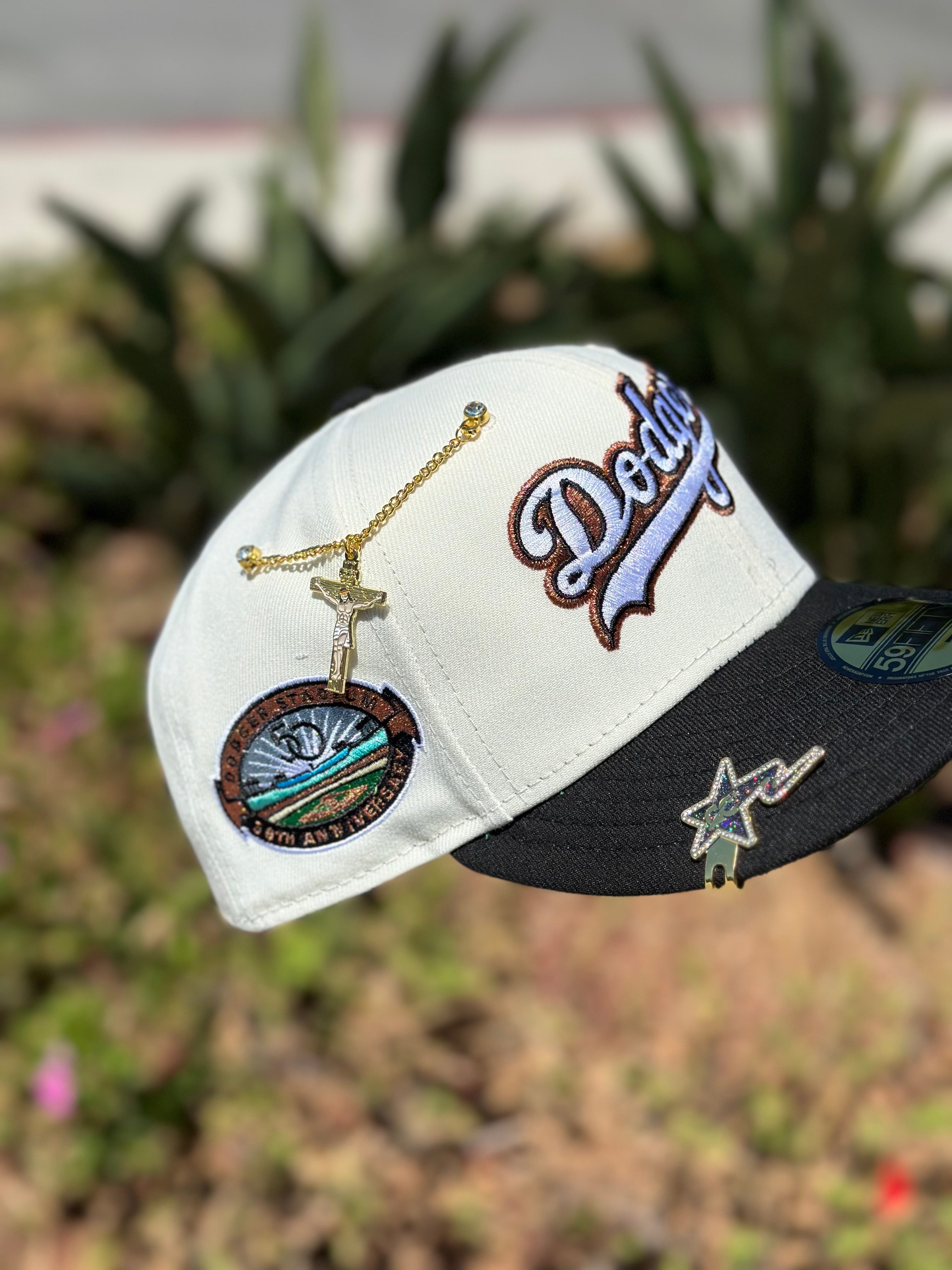 NEW ERA EXCLUSIVE 59FIFTY CHROME WHITE/BLACK LOS ANGELES DODGERS W/ 50TH ANNIVERSARY SIDE PATCH