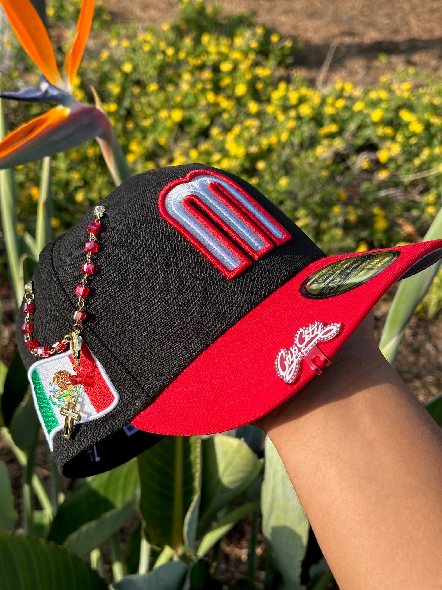 NEW ERA EXCLUSIVE 59FIFTY BLACK/RED MEXICO W/ MEXICO FLAG SIDE PATCH