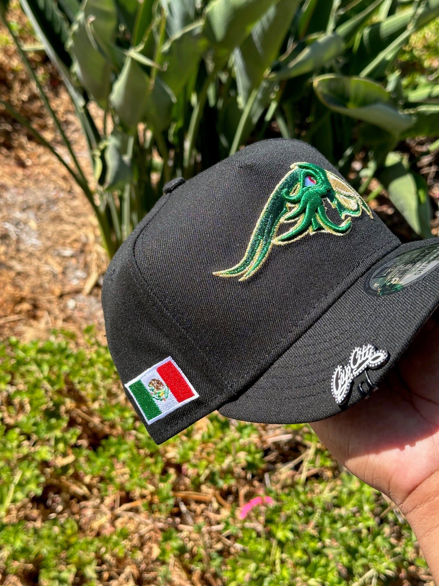 NEW ERA EXCLUSIVE 9FIFTY A-FRAME BLACK PERICOS DE PUEBLA SNAPBACK W/ MEXICO FLAG SIDE PATCH