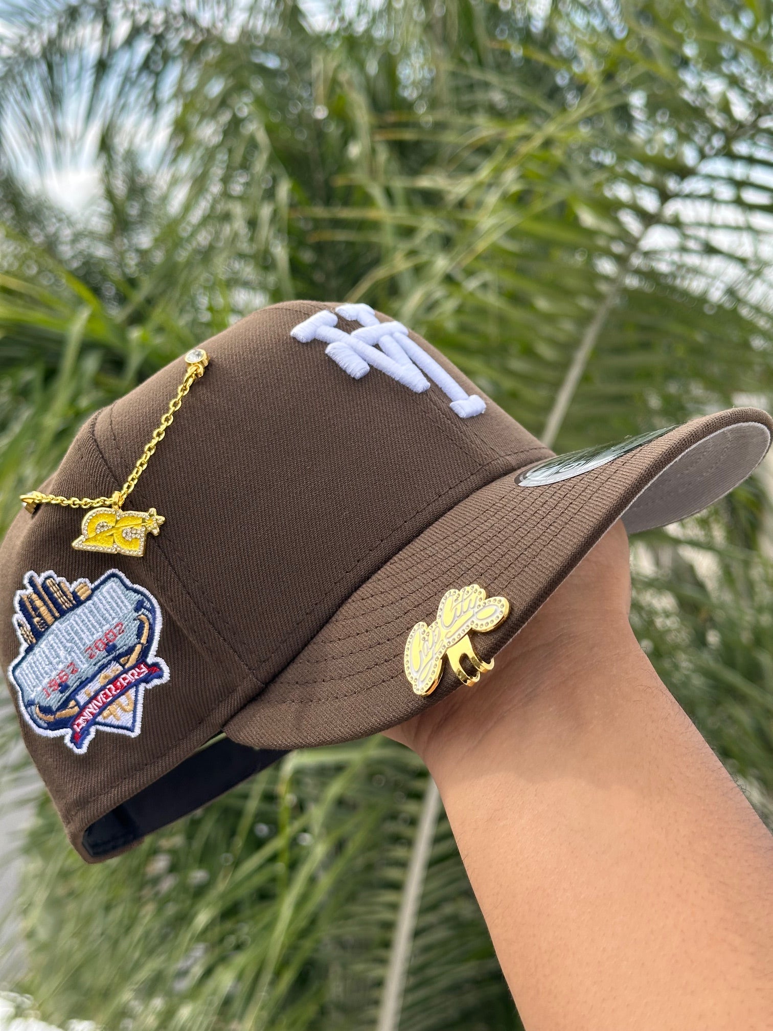 NEW ERA EXCLUSIVE 9FIFTY WALNUT UPSIDE DOWN LOS ANGELES DODGERS SNAPBACK W/ 40TH ANNIVERSARY SIDE PATCH