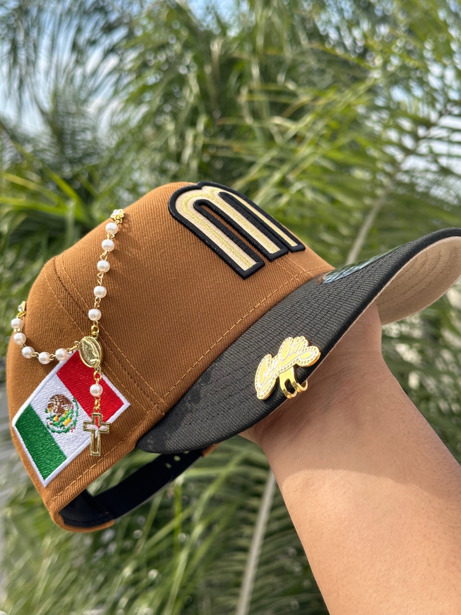 NEW ERA EXCLUSIVE 9FIFTY DARK KHAKI/BLACK MEXICO SNAPBACK W/ MEXICO FLAG SIDE PATCH