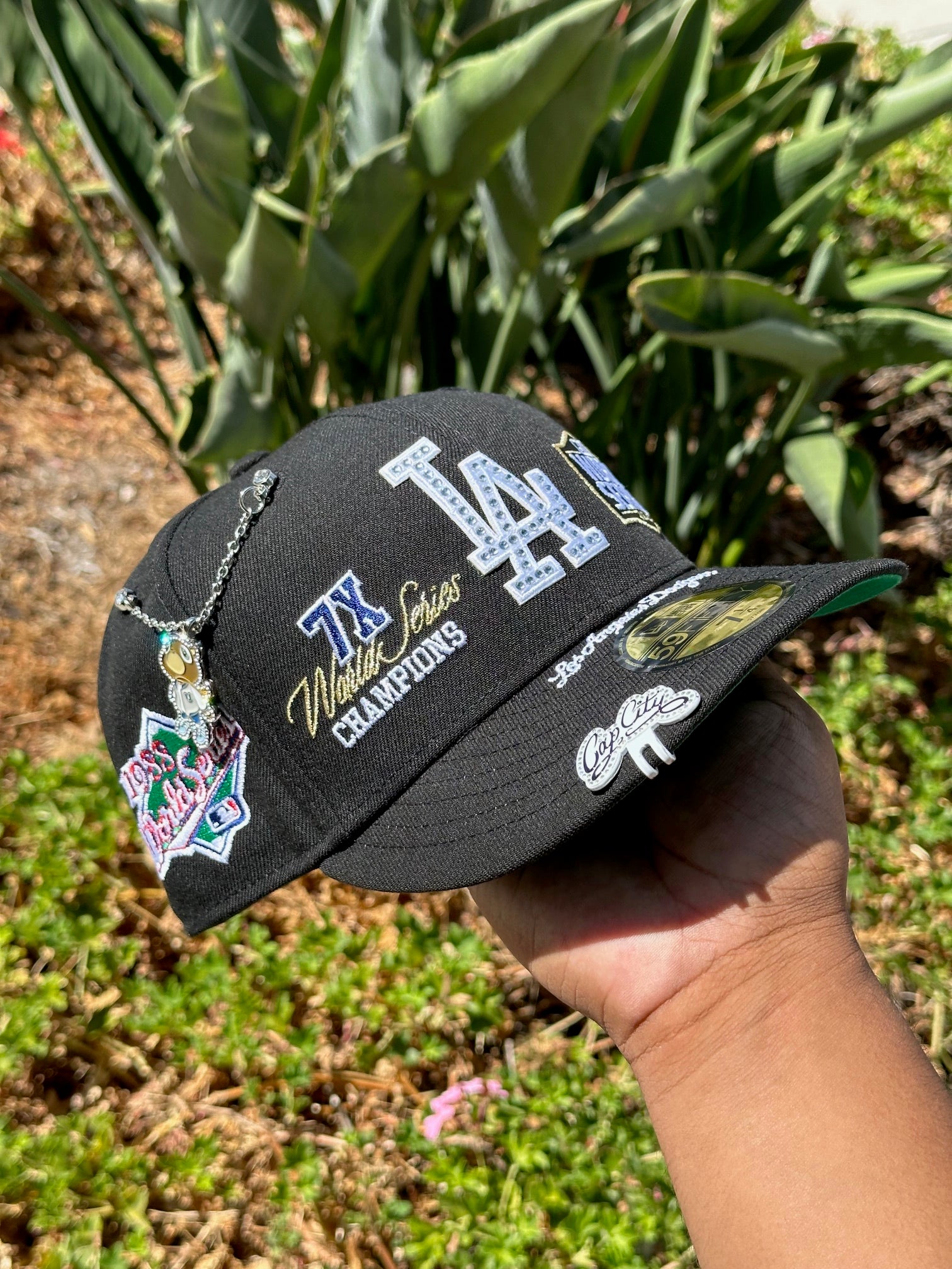 NEW ERA EXCLUSIVE 59FIFTY BLACK LOS ANGELES DODGERS W/ WORLD SERIES EMBROIDERY PATCHES