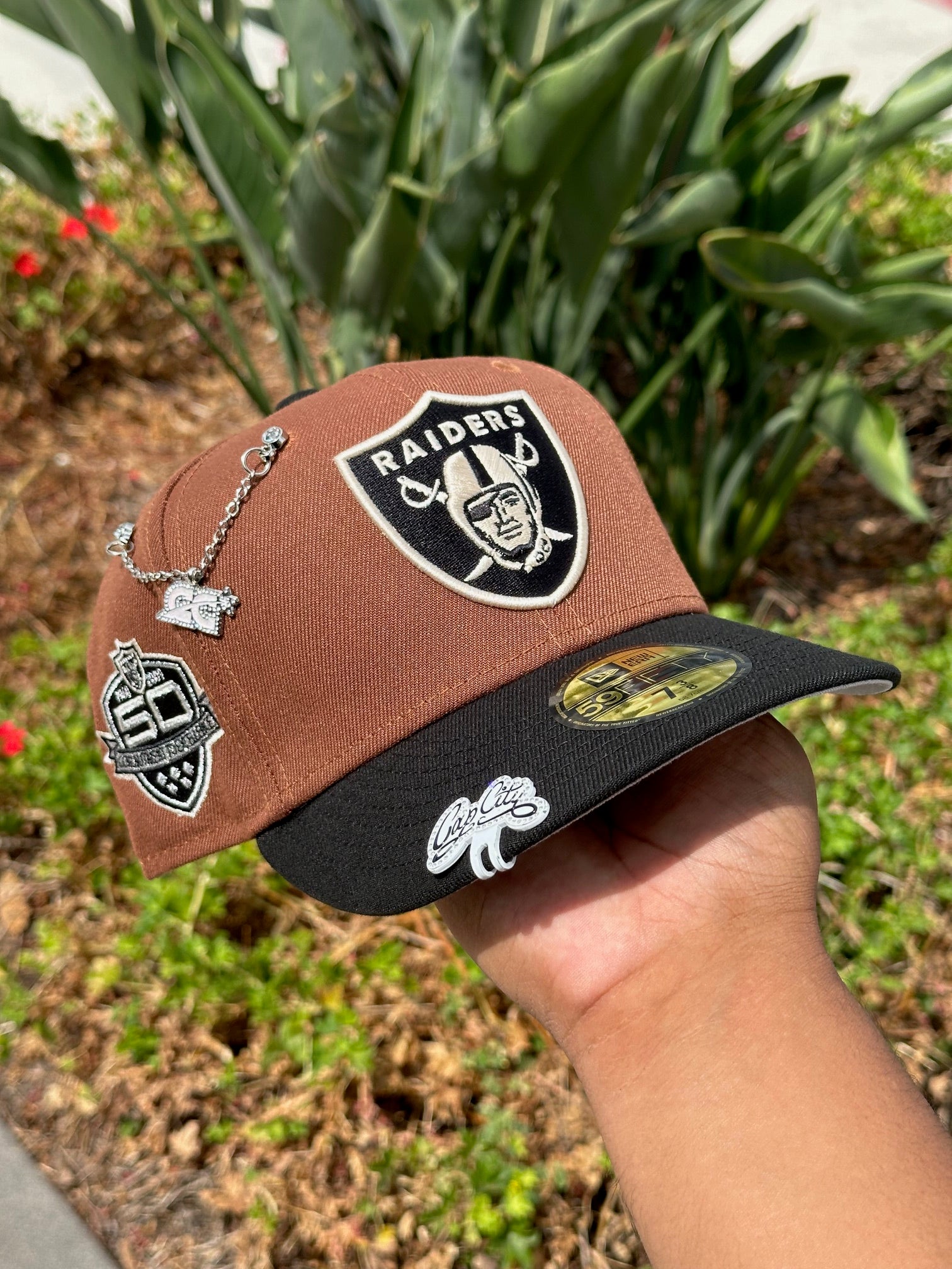 NEW ERA EXCLUSIVE 59FIFTY BROWN/BLACK LAS VEGAS RAIDERS W/ 50TH ANNIVERSARY SIDE PATCH