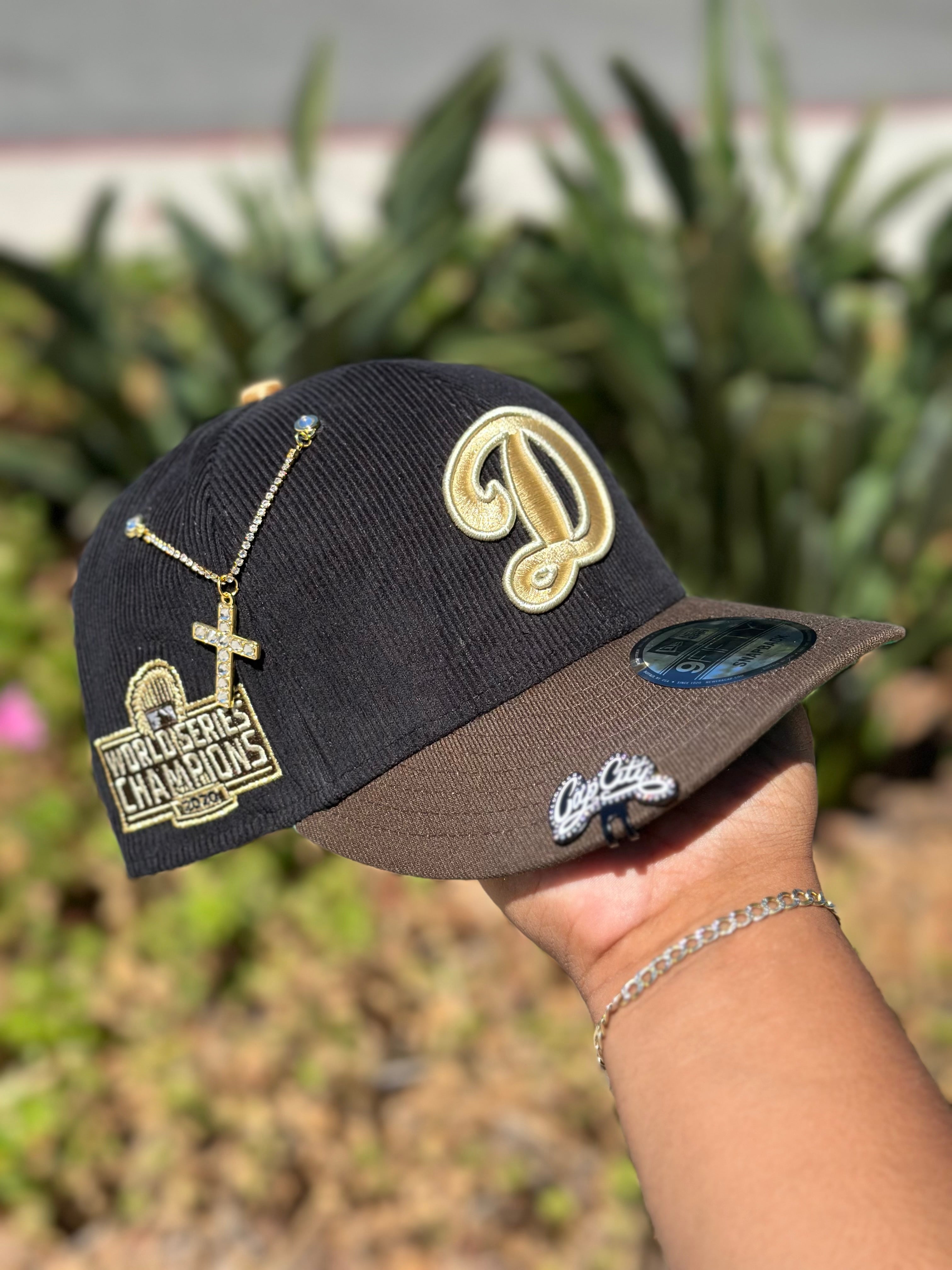 NEW ERA EXCLUSIVE 9FIFTY CORDUROY/BROWN LOS ANGELES DODGERS SNAPBACK W/ 2020 WORLD SERIES CHAMPIONS PATCH