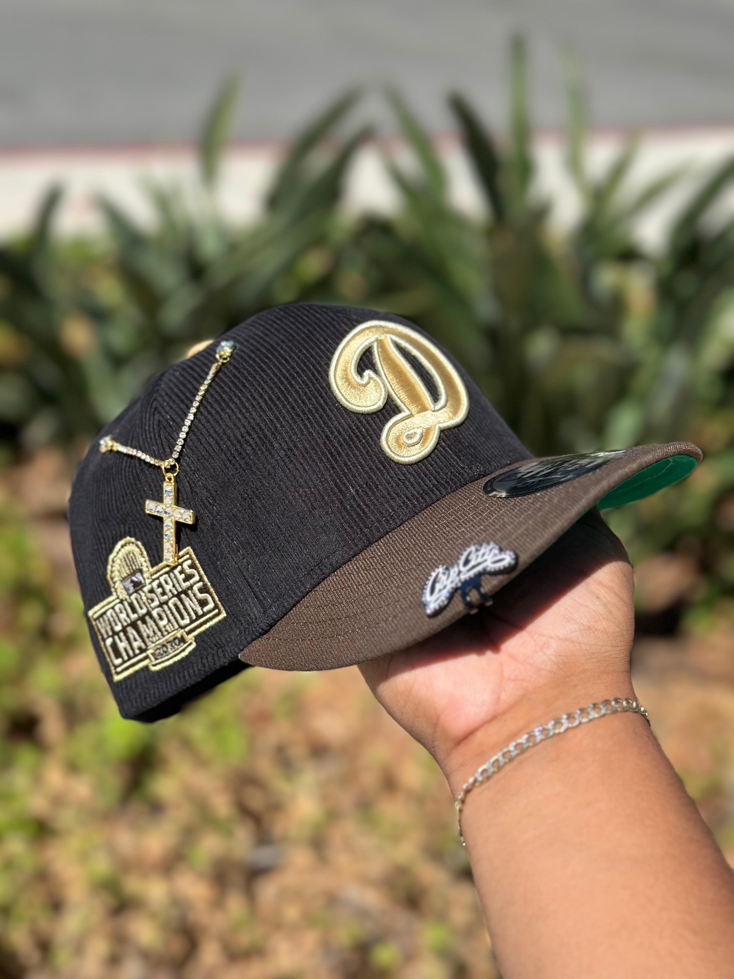 NEW ERA EXCLUSIVE 9FIFTY CORDUROY/BROWN LOS ANGELES DODGERS SNAPBACK W/ 2020 WORLD SERIES CHAMPIONS PATCH