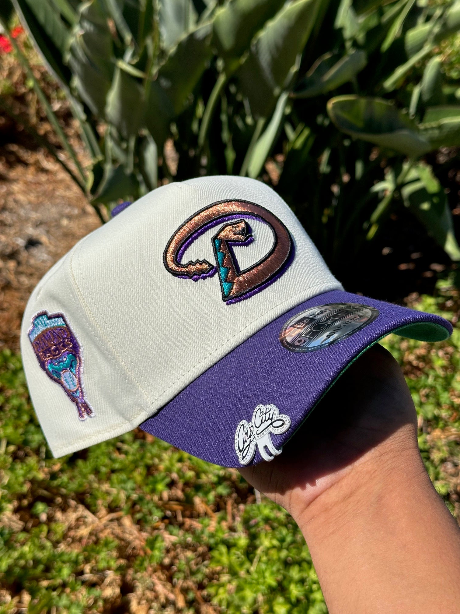 NEW ERA EXCLUSIVE 9FORTY A-FRAME CHROME WHITE/PURPLE ARIZONA DIAMONDBACKS W/ 1998 INAUGURAL SEASON SIDE PATCH