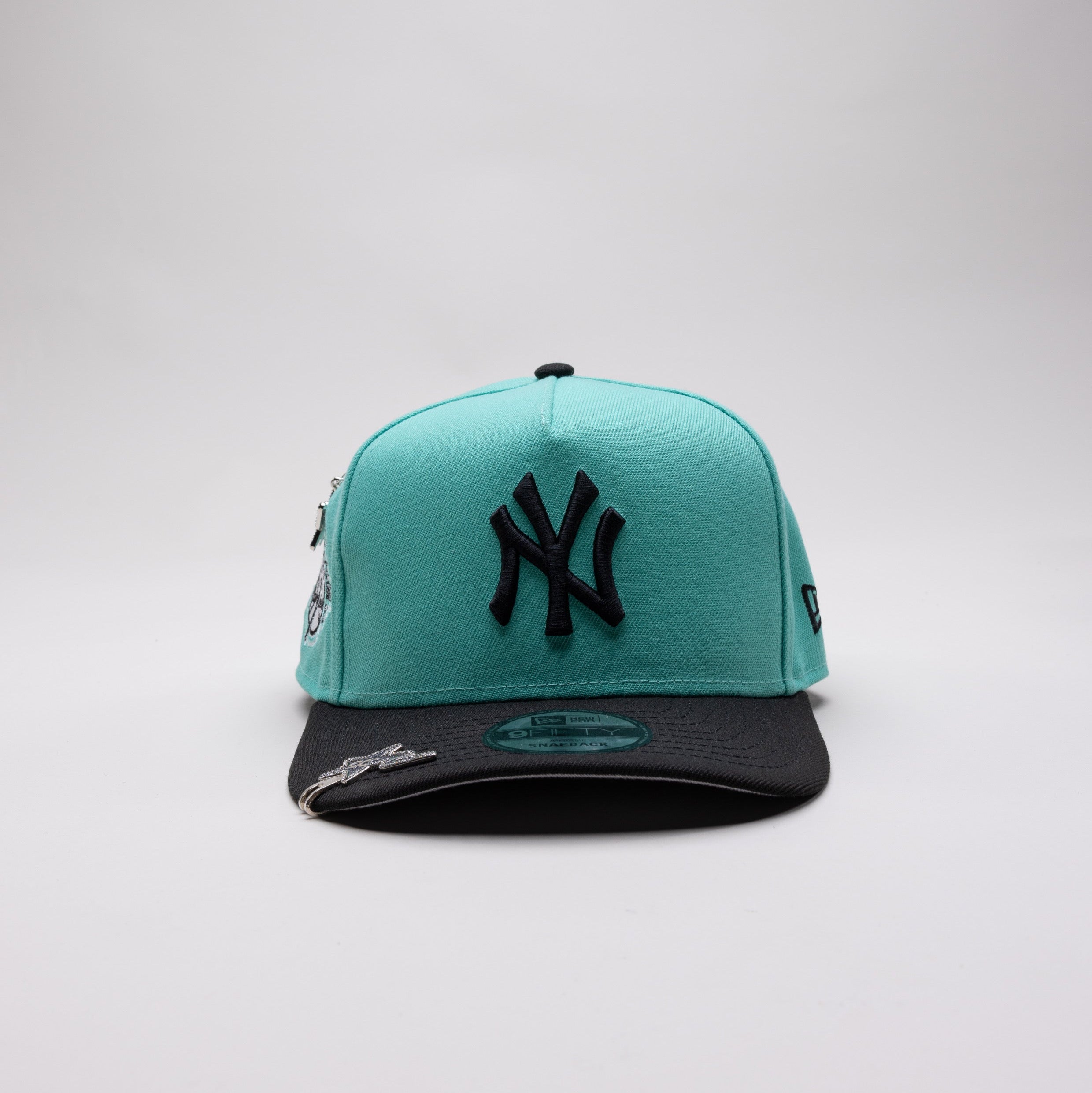 NEW ERA EXCLUSIVE 9FIFTY A-FRAME TURQUOISE/ BLACK NEW YORK YANKEES SNAPBACK W/ 100TH ANNIVERSARY SIDE PATCH