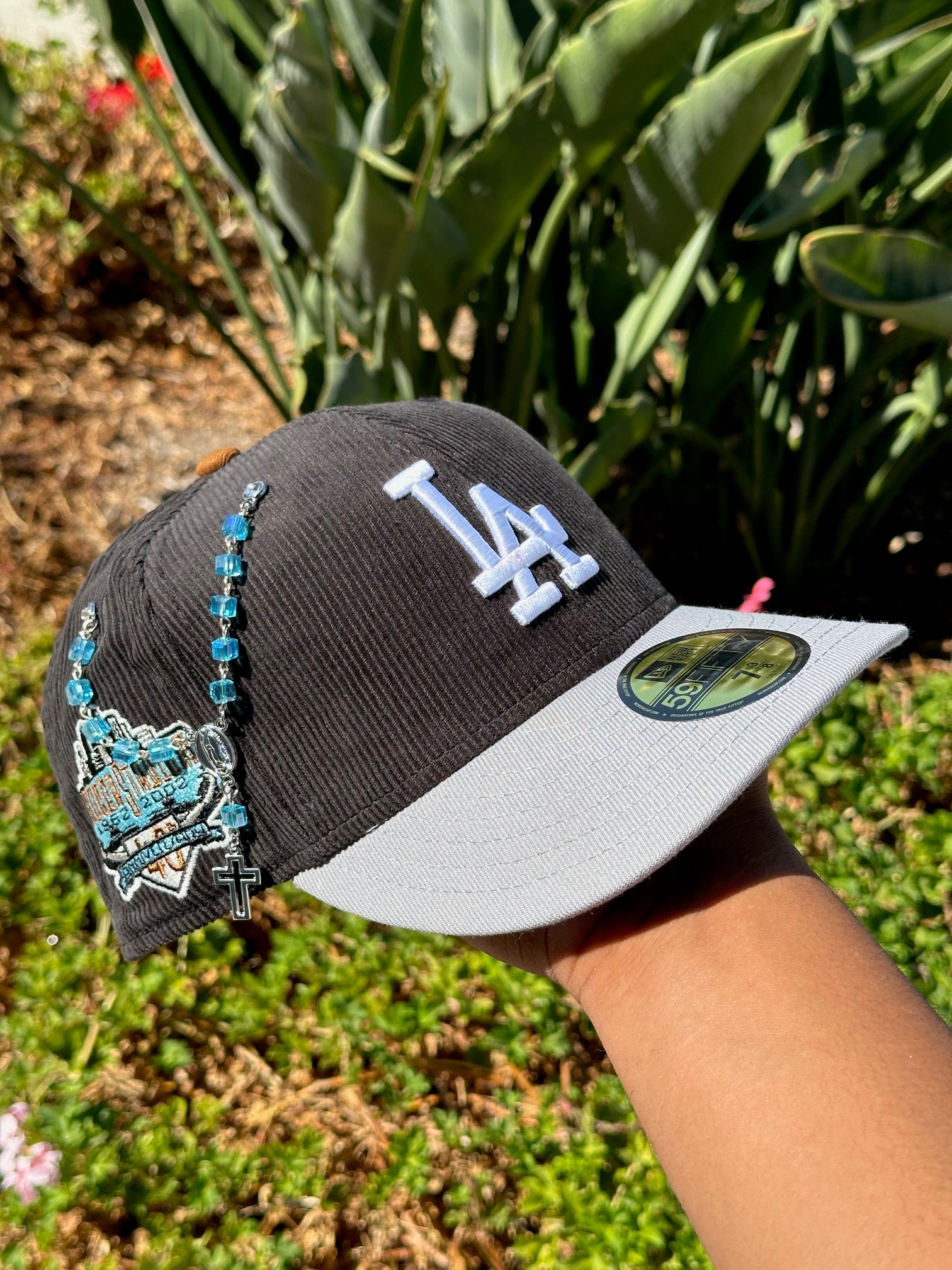 NEW ERA EXCLUSIVE 59FIFTY CORDUROY/GREY LOS ANGELES DODGERS W/ 40TH ANNIVERSARY PATCH SIDE PATCH