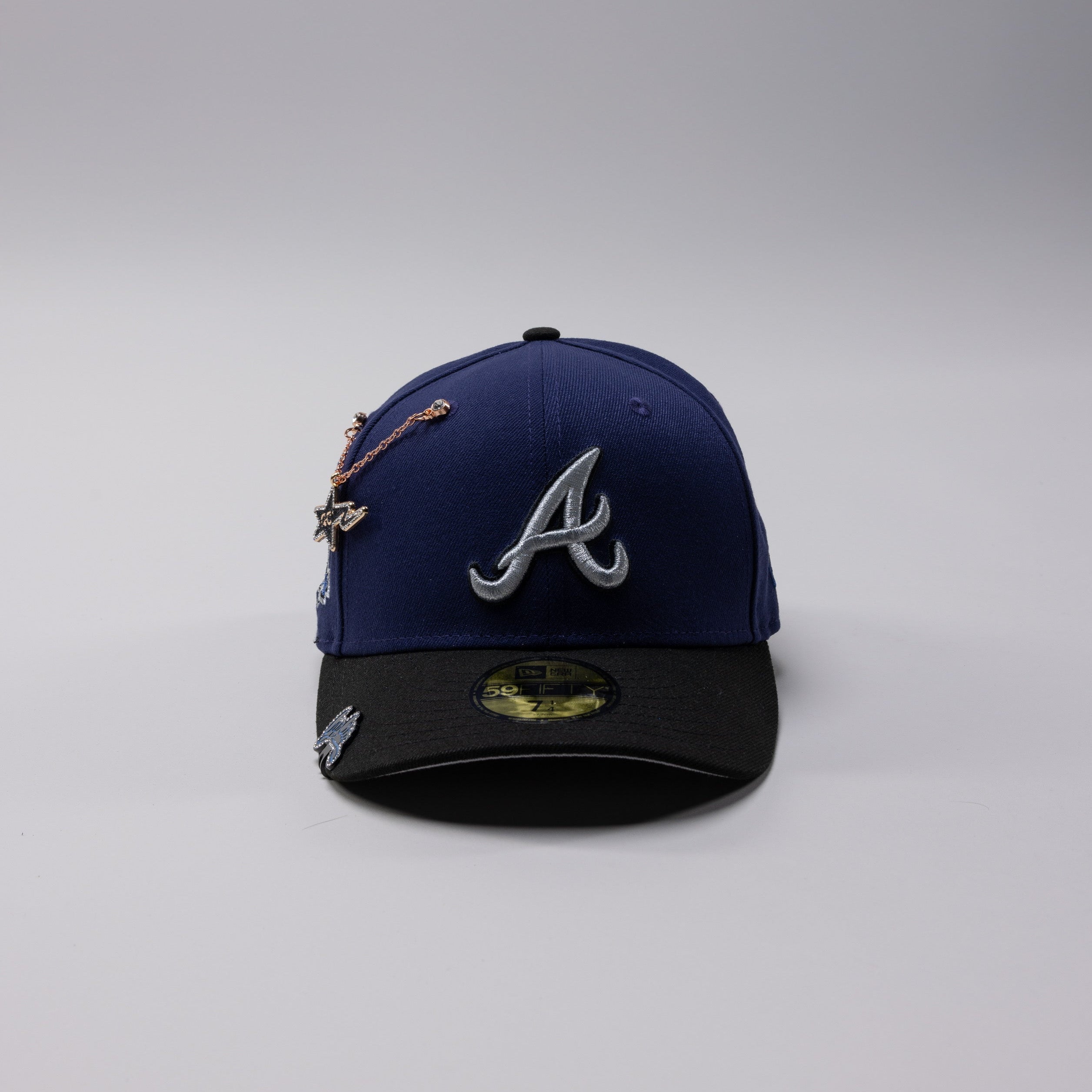 NEW ERA 59FIFTY DARK BLUE/ BLACK ATLANTA BRAVES W/ 40TH ANNIVERSARY SIDE PATCH