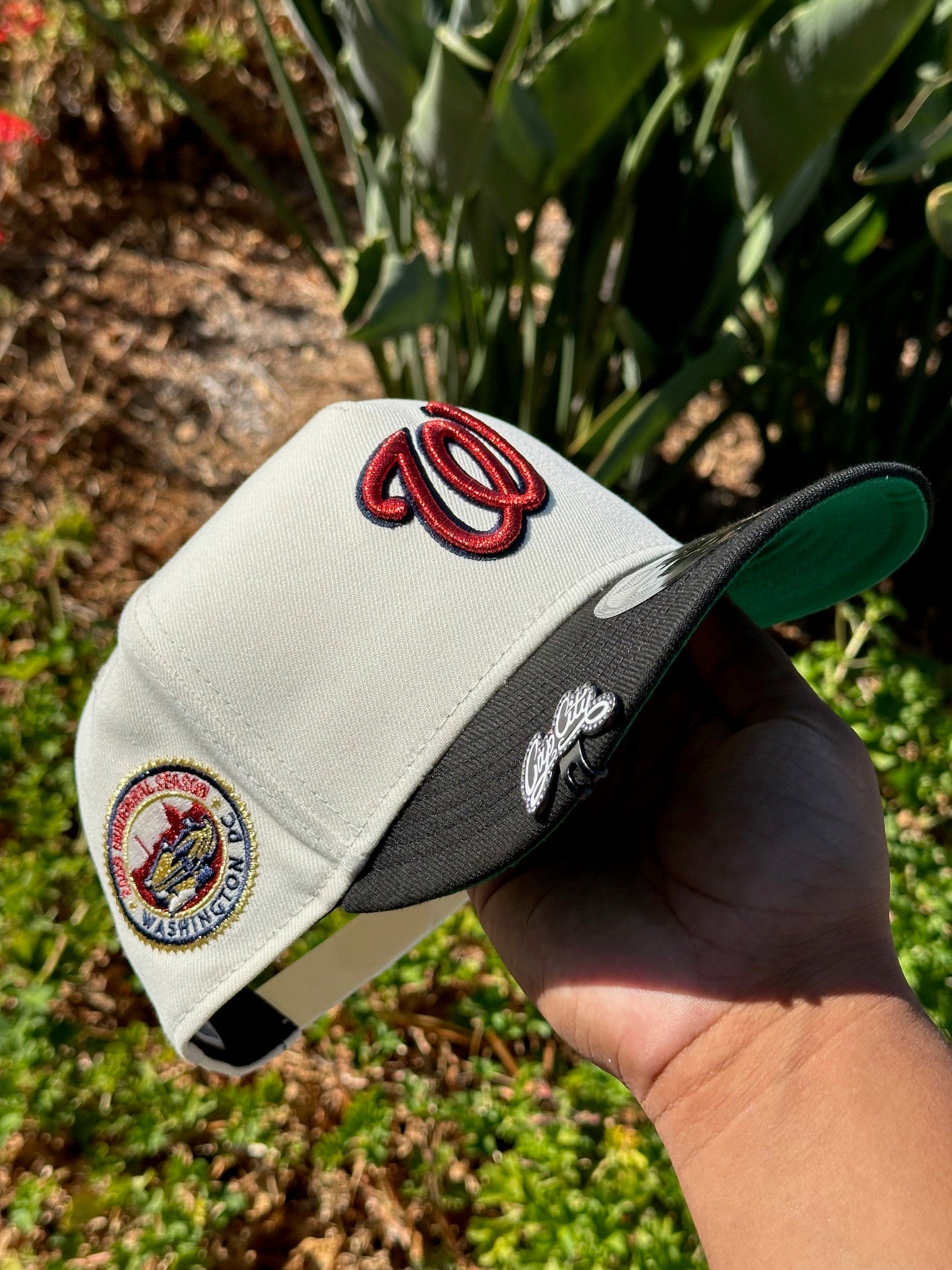 NEW ERA EXCLUSIVE 9FIFTY A-FRAME CHROME WHITE/BLACK WASHINGTON NATIONALS W/ 2008 INAUGURAL SEASON SIDE PATCH