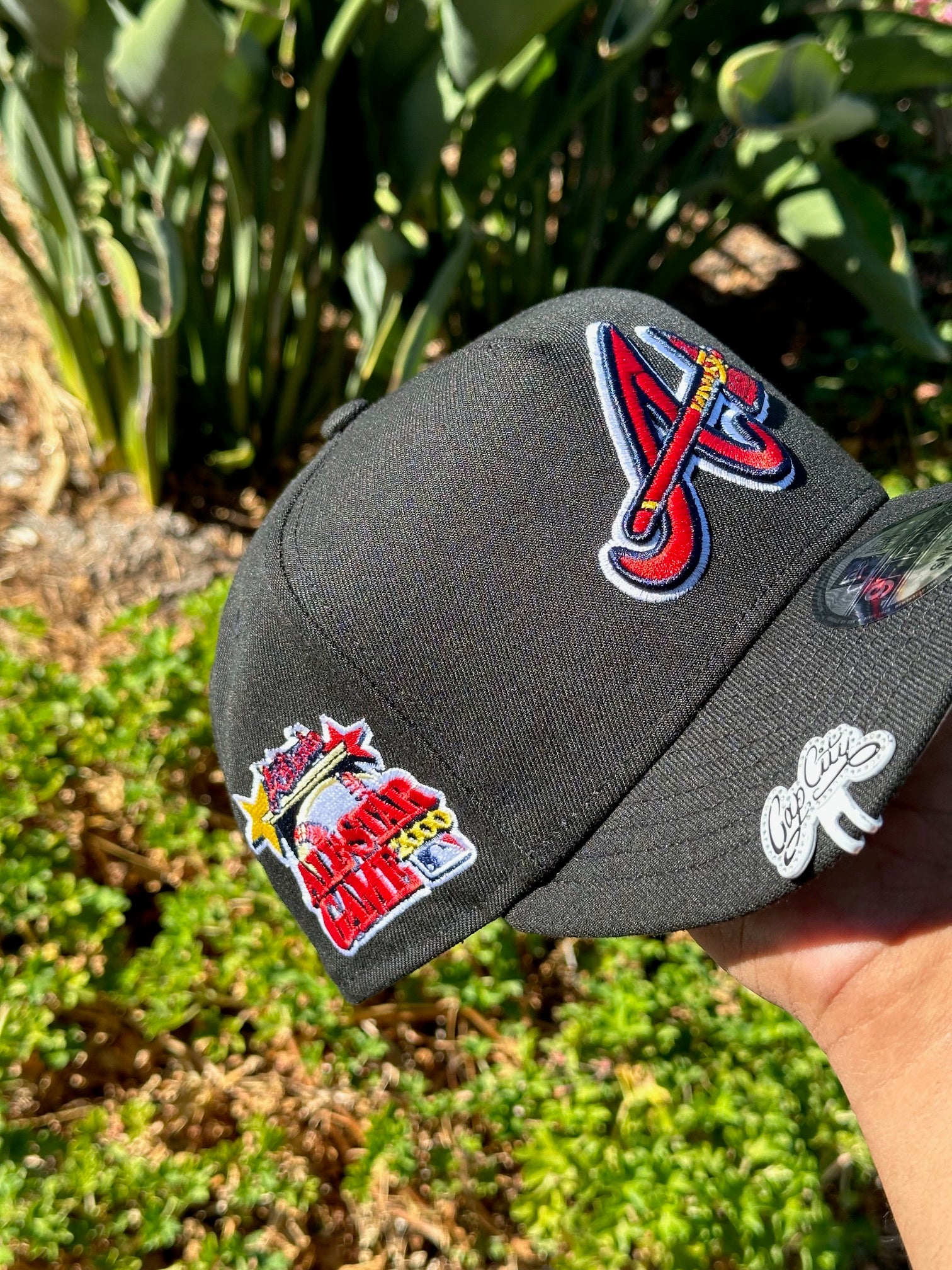 NEW ERA EXCLUSIVE 9FIFTY A-FRAME BLACK ATLANTA BRAVES SNAPBACK W/ 2000 ALL STAR GAME SIDE PATCH