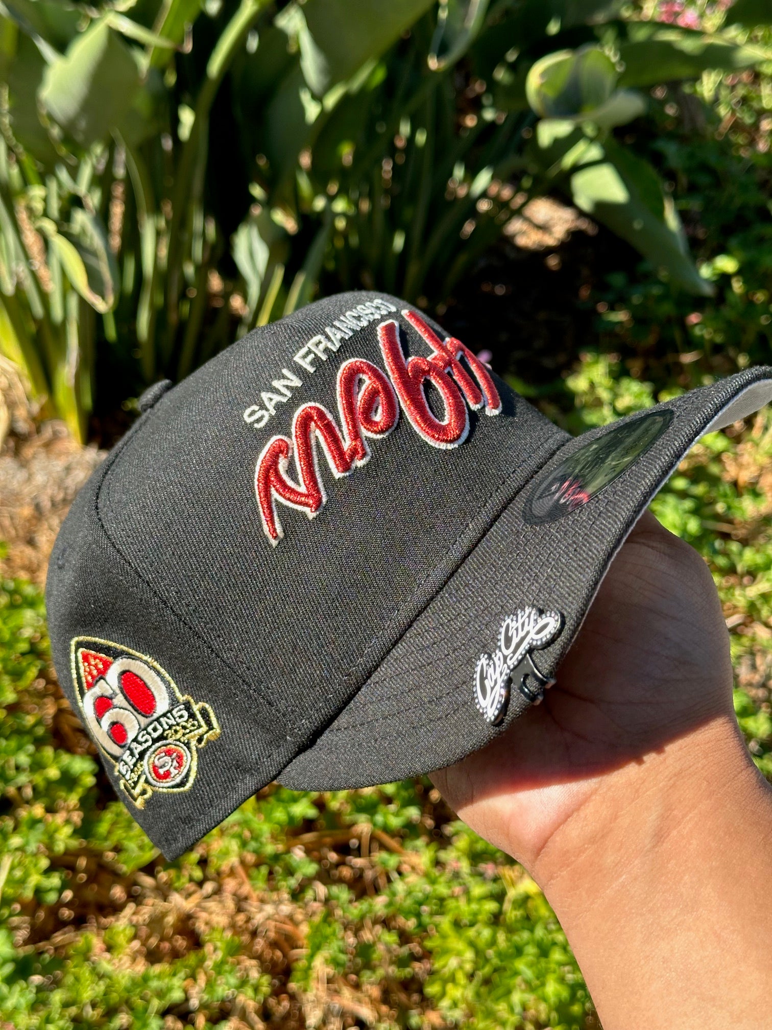 NEW ERA EXCLUSIVE 9FIFTY A-FRAME BLACK UPSIDE DOWN SAN FRANSICO 49ERS SNAPBACK W/ 60TH ANNIVERSARY SIDE PATCH