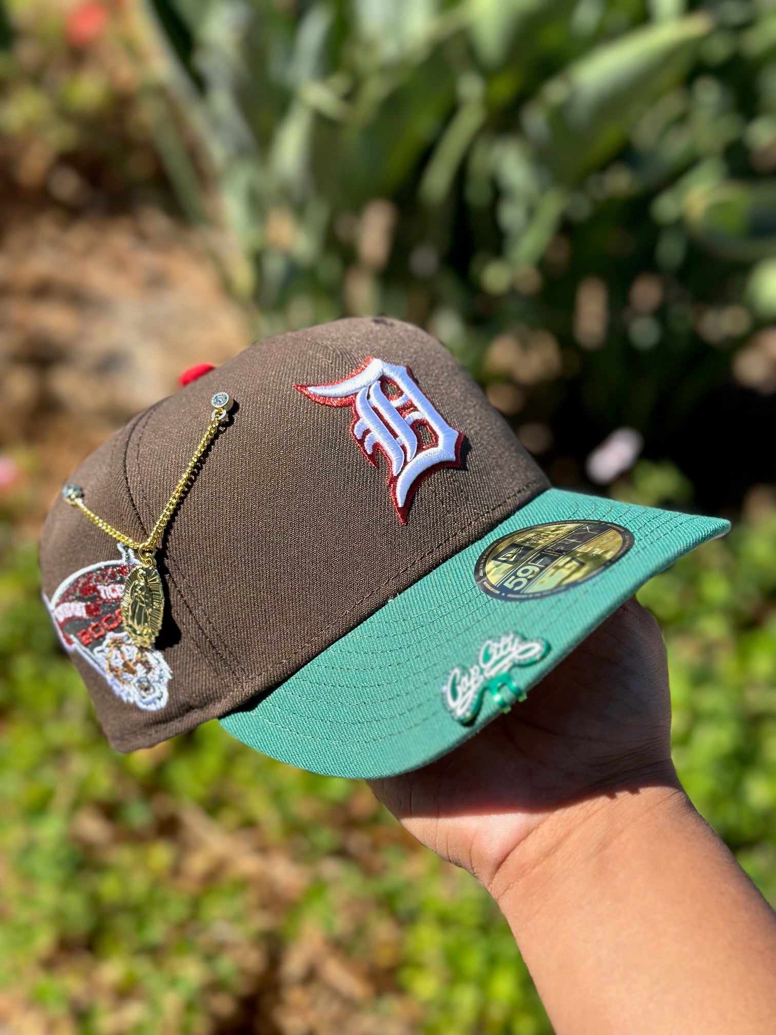 NEW ERA EXCLUSIVE 59FIFTY BROWN/PINE GREEN DETROIT TIGERS W/ 2000 DETROIT TIGERS SIDE PATCH