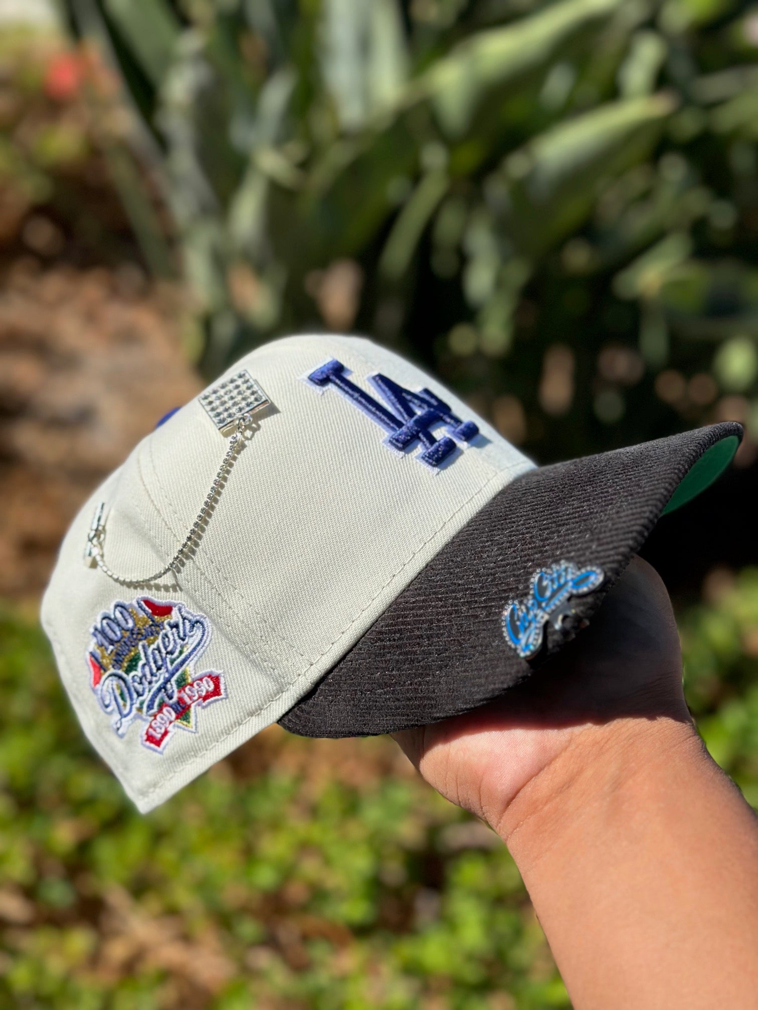 NEW ERA 59FIFTY CHROME WHITE/CORDUROY LOS ANGELES DODGERS W/ 100TH ANNIVERSARY SIDE PATCH