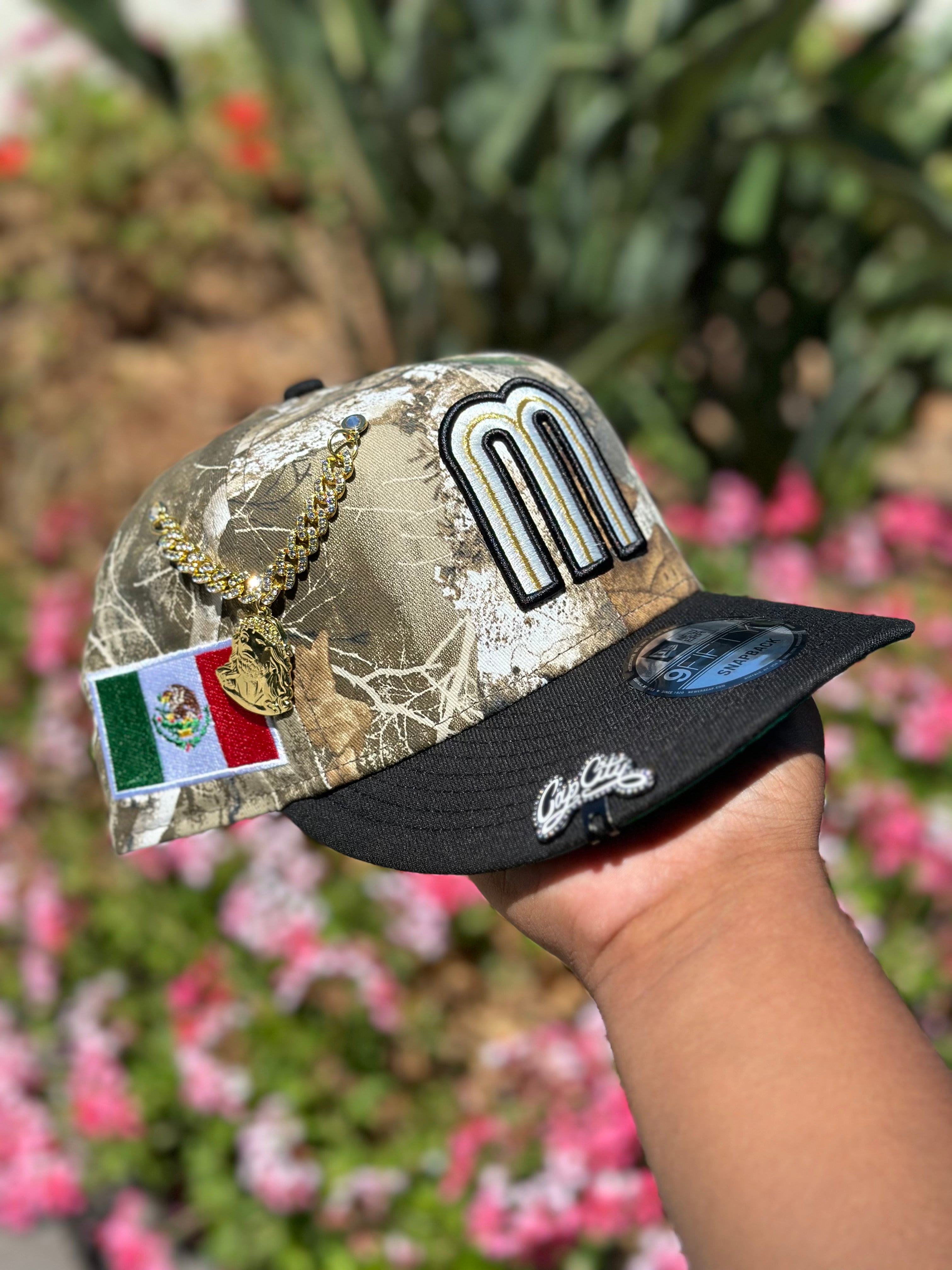 NEW ERA EXCLUSIVE 9FIFTY REALTREE/BLACK MEXICO SNAPBACK W/ MEXICO FLAG SIDE PATCH