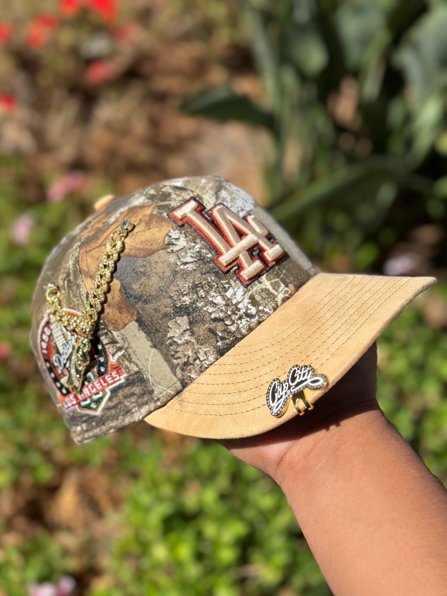 NEW ERA EXCLUSIVE 59FIFTY REALTREE/KHAKI SWAY LOS ANGELES DODGERS W/ 60TH ANNIVERSARY SIDE PATCH