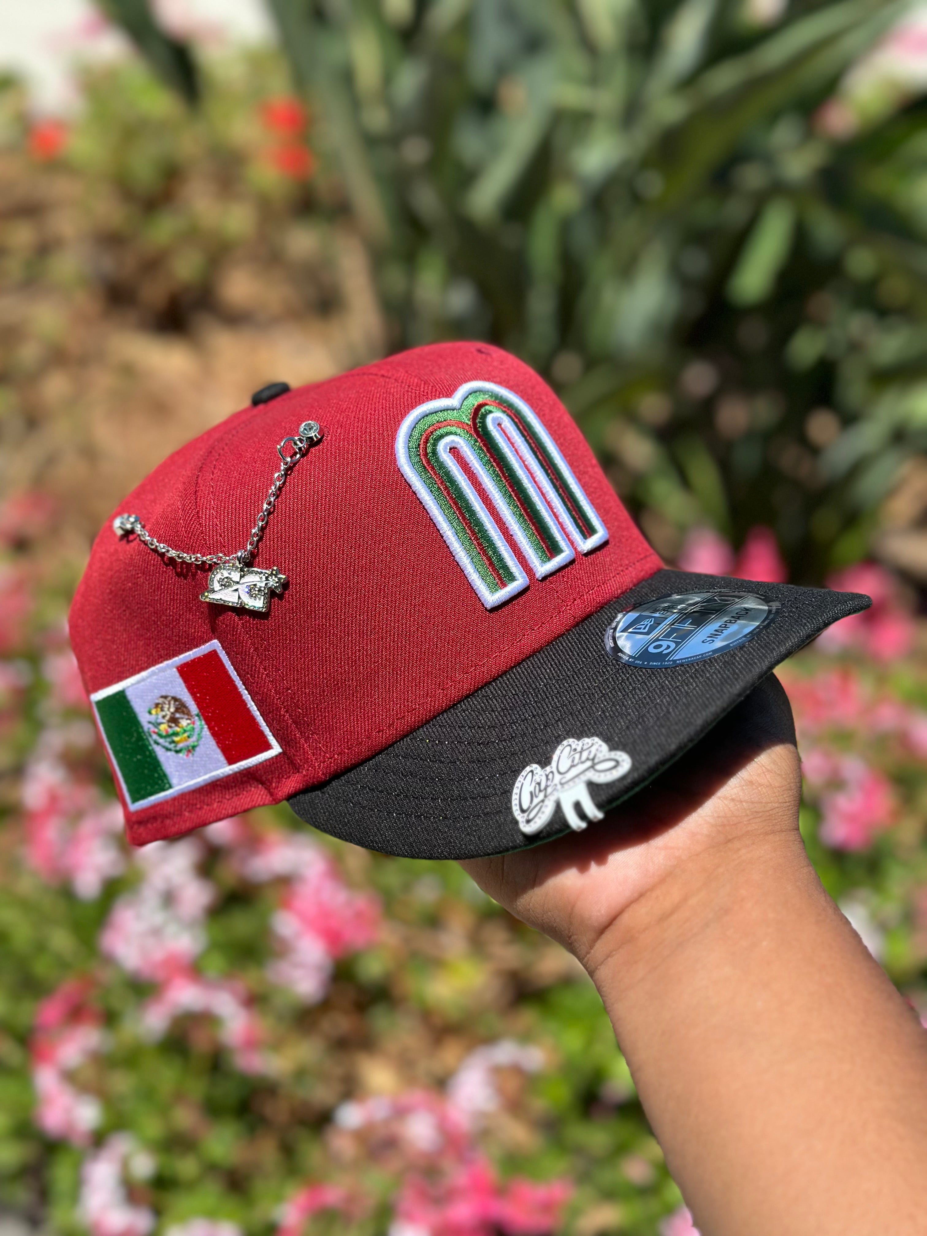 NEW ERA EXCLUSIVE 9FIFTY MAROON/BLACK MEXICO SNAPBACK W/ MEXICO FLAG SIDE PATCH