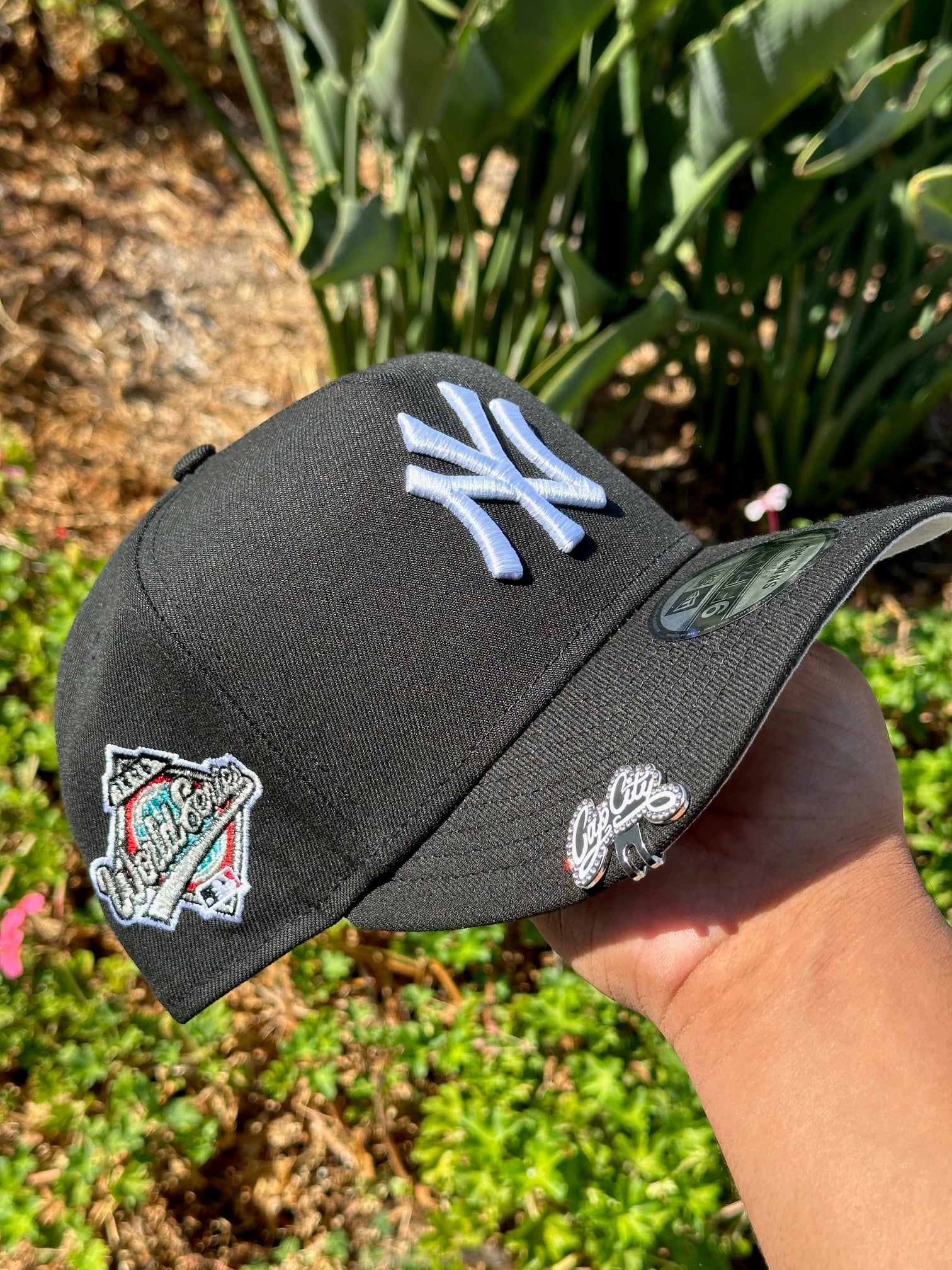 NEW ERA EXCLUSIVE 9FIFTY A-FRAME BLACK NEW YORK YANKEES SNAPBACK W/ 1996 WORLD SERIES SIDE PATCH