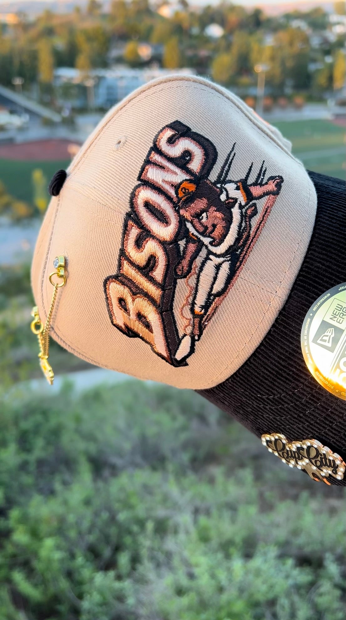 NEW ERA EXCLUSIVE 59FIFTY KHAKI/CORDUROY BUFFALO BISONS W/ HOMETOWN  COLLECTION PATCH